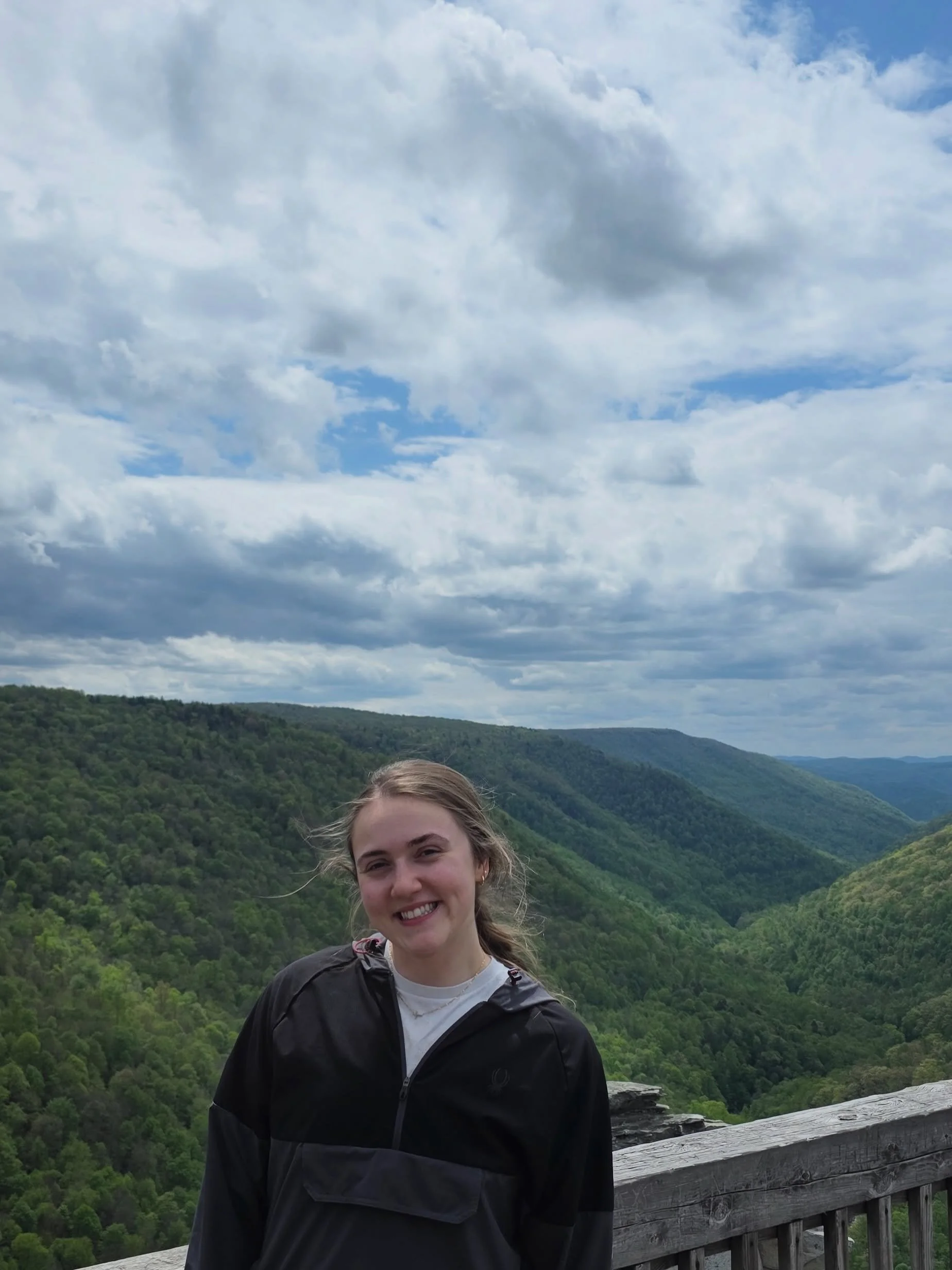 Almost heaven&hellip;.West Virginia ☀️⛰️

#lifestyle #hiking #waterfall #fitness #outdoors