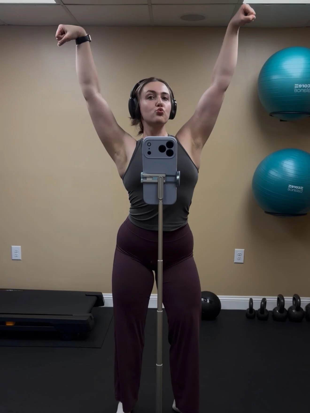 Stronger or strongHER?👀

God made us to be strong and hardworking ladies!
All for His glory ✨ 🙏🏻

Let&rsquo;s hit the weights, read our devotions, and be unstoppable through Christ✝️

@threenailsclothing 🔥🫶🏻

#womensfitness #strongwomen #gymgir