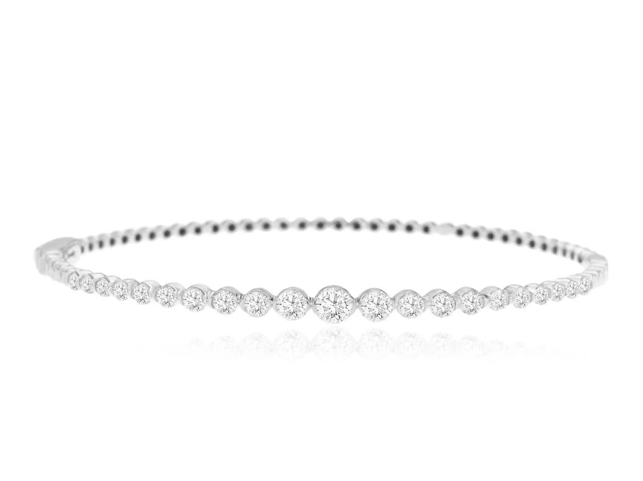 !4k White Gold Bezel Set Diamond Bangle Bracelet