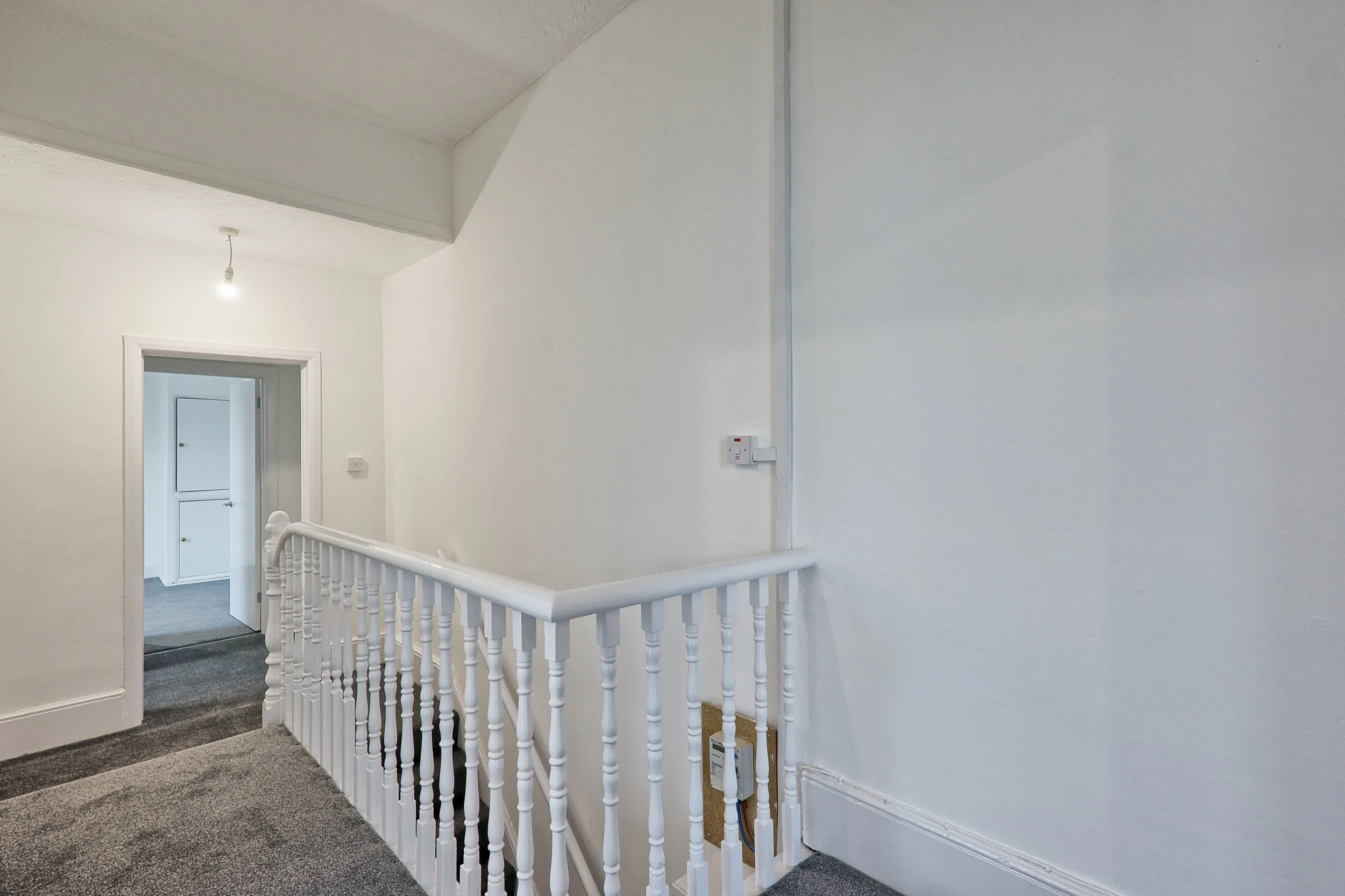 IMG_3354_5_6_easyHDR-interior3.jpg