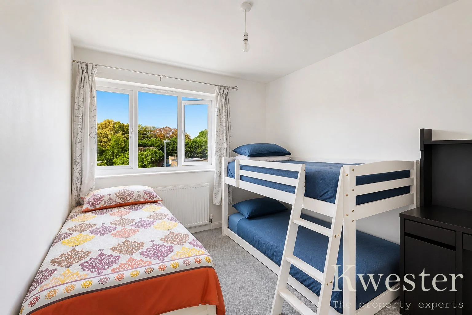 bed 1-watermarked.jpg