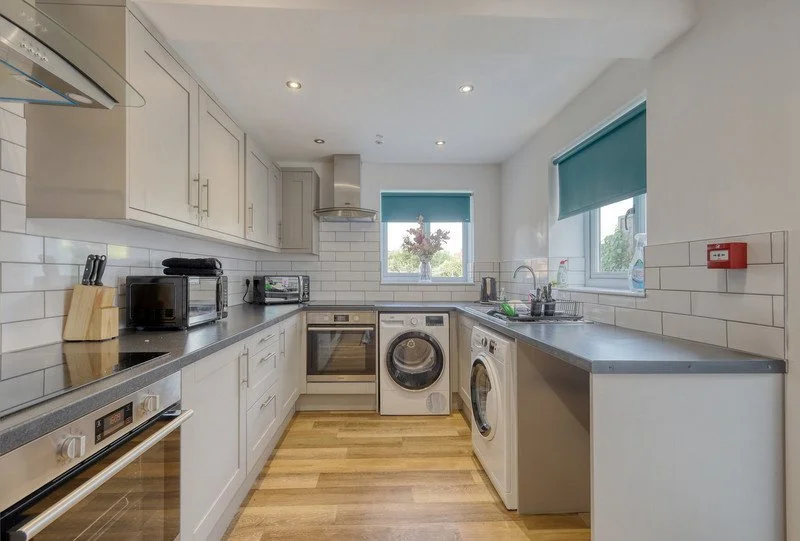 kitchen2.jpg