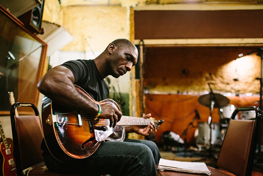 Silent Auction of Cedric Burnside signed painting