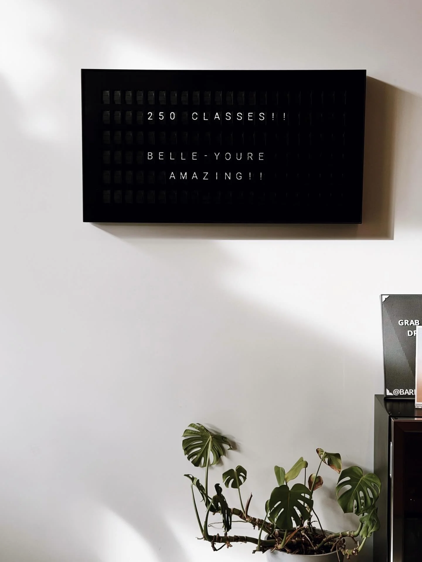 Healthy, happy, and present.

#stayinghealthy #barrefitness #motivation #holidayseason #saltlakecityutah #barre3