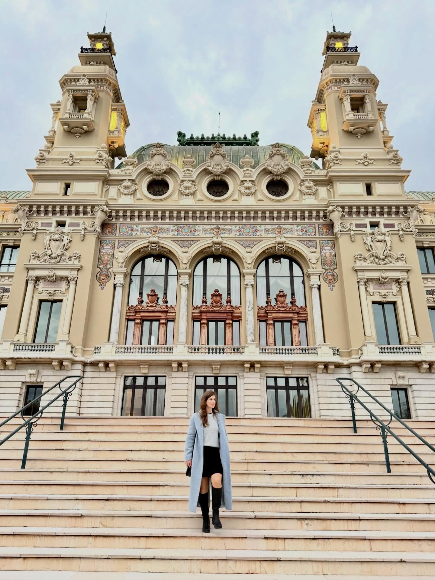 Monte Carlo Casino. A masterclass in proportion, repetition, and elegance.

📸: @nostalgia_memoir 

#architecturedetails #symmetryindesign #monaco🇮🇩 #designinspiration #grandentrance