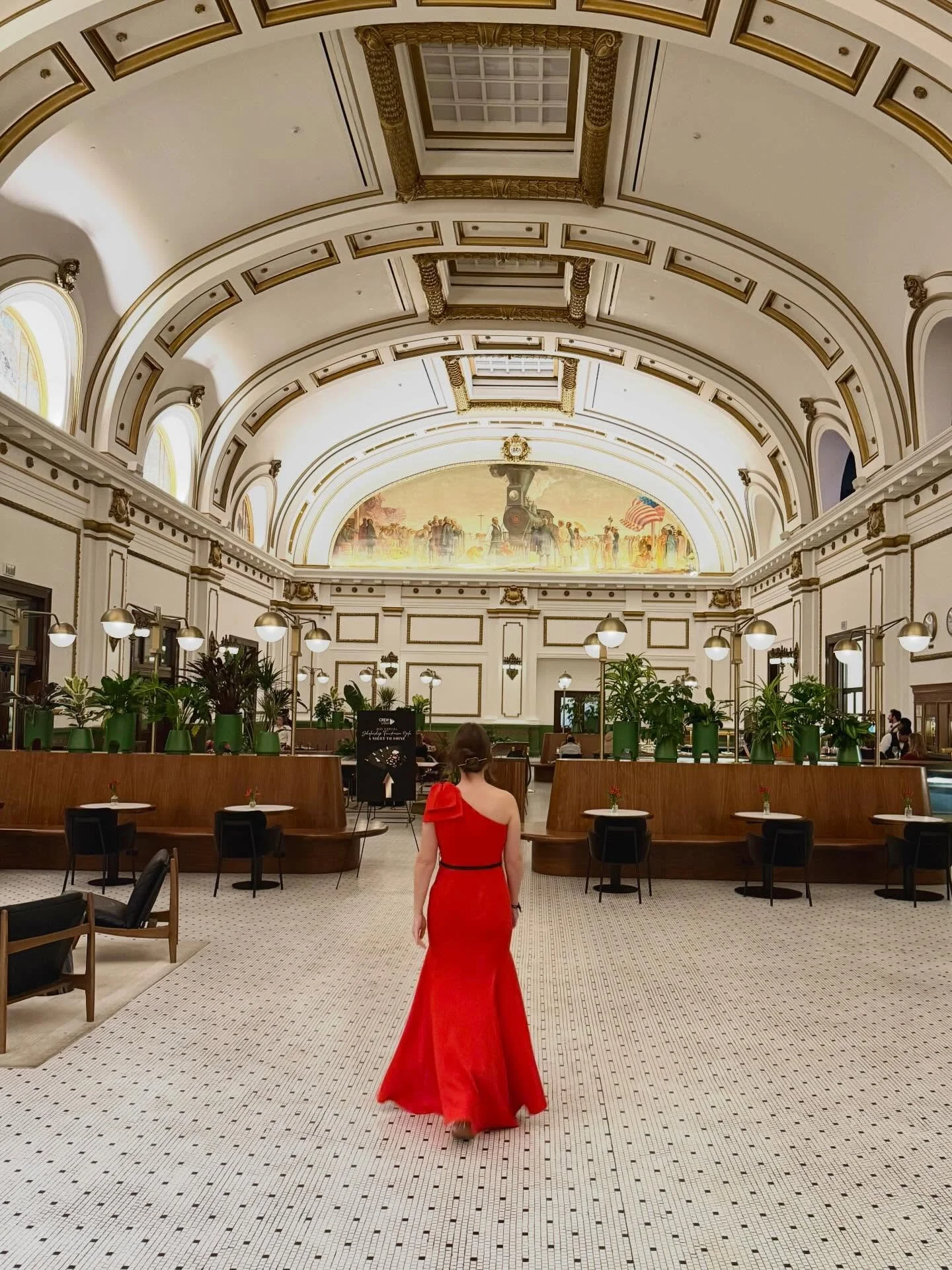 Proof that great architecture never goes out of style.

📸: @nostalgia_memoir 

#asheradams #saltlakecity #architecture #galadinner #historical