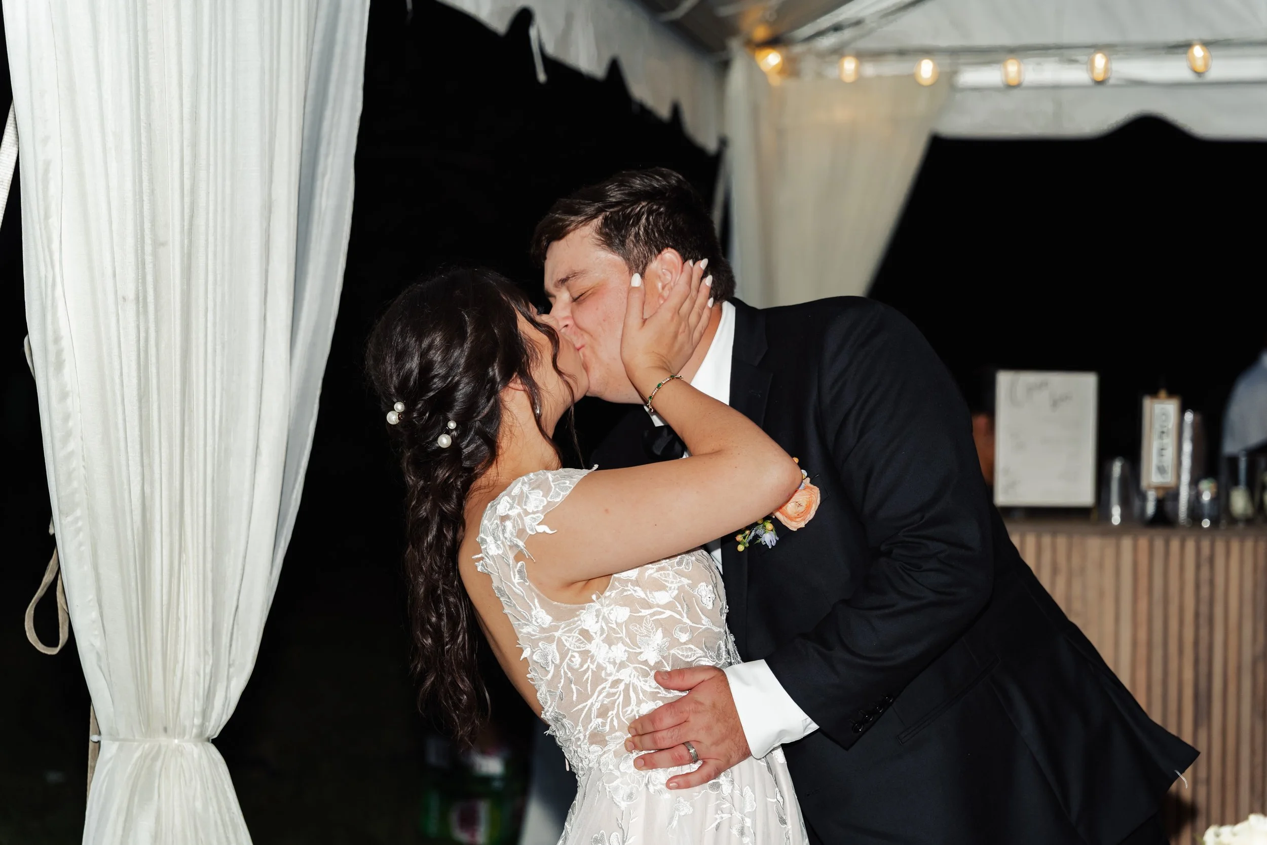 Backyard Garden Wedding in Hendersonville TN by@kenzimariephotography-57.jpg