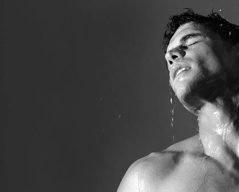 13_matt22hewkristall_pleasurechest_004Pleasure Chest copy 2.jpg