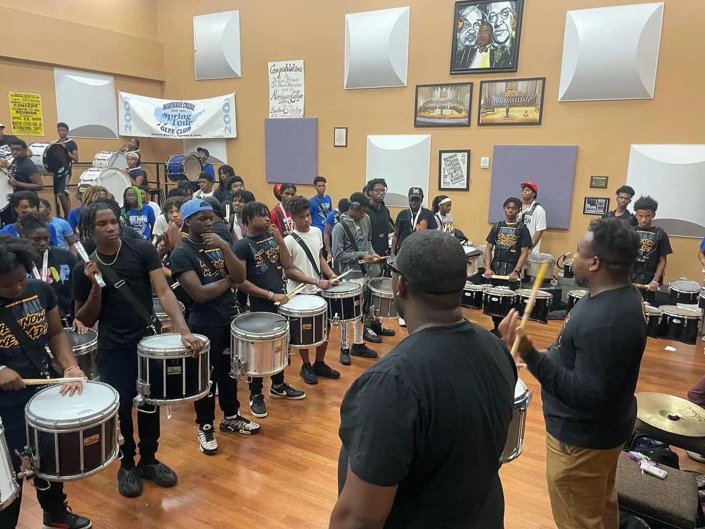So much great work and even better instruction! Dropping pics from our week at Precision Camp!
&bull;
&bull;
&bull;
#drums #community #percussion #percussionists #drumline #instructor #issagenre #apexpredator #building #morehouse
