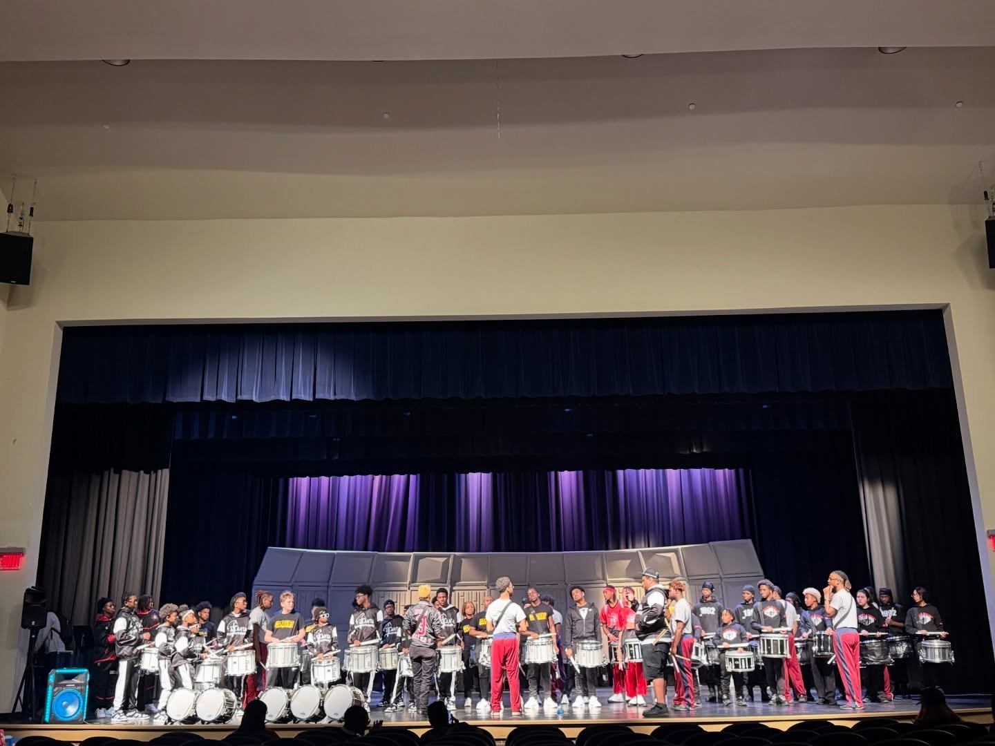 •
From clinic to stage, this cadence definitely put its stamp on the Beatdown❗️🔥
🥁: "Get Busy"
✍🏽: Marc O'Brien
•
•
•
Beatdown 9
March 29, 2025
"The Feel of the Track, As An Event"
#drums #drumline #percus
