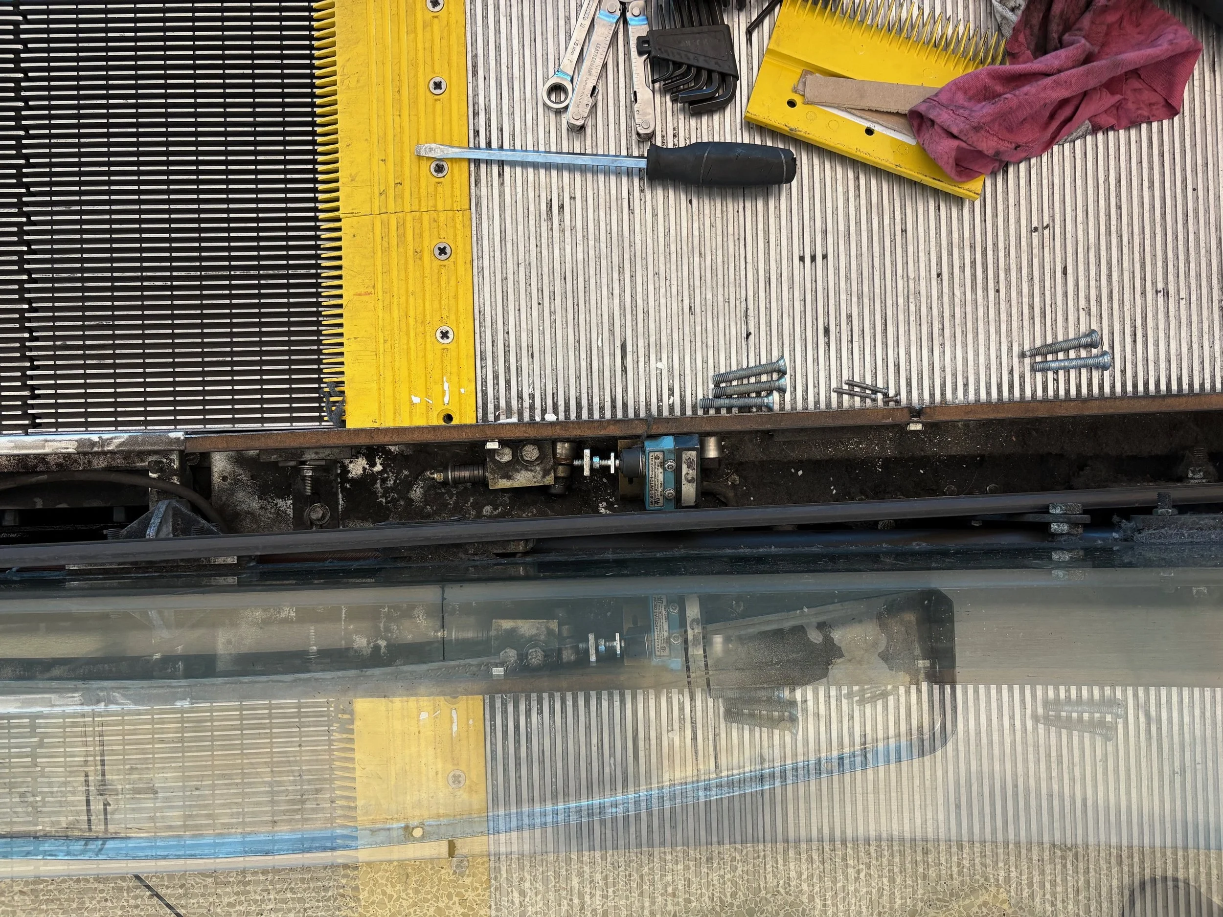 Combplate Impact Switch