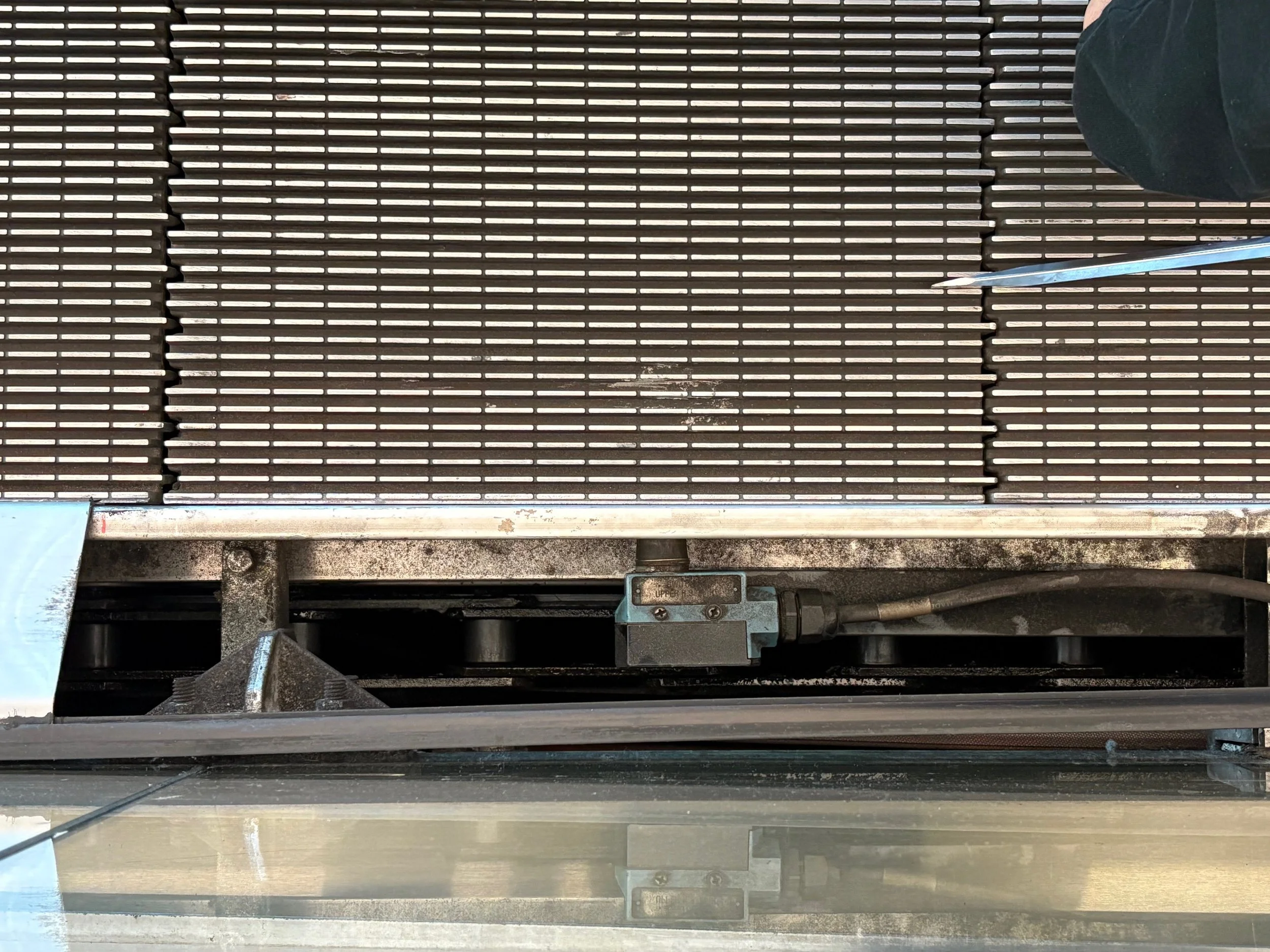 Skirt Switch