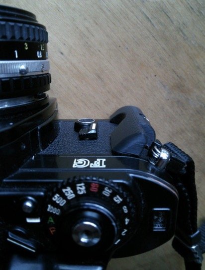 Nikon FG Grip