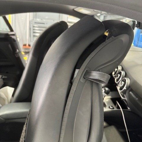 💺 &ldquo;Your Audi&rsquo;s seat back trim coming off&hellip; like they do?&rdquo;

You&rsquo;re not alone. 😅
Audi owners know &mdash; one day it&rsquo;s snug, the next it&rsquo;s popping off for no reason.

Good news? It&rsquo;s a quick fix when yo