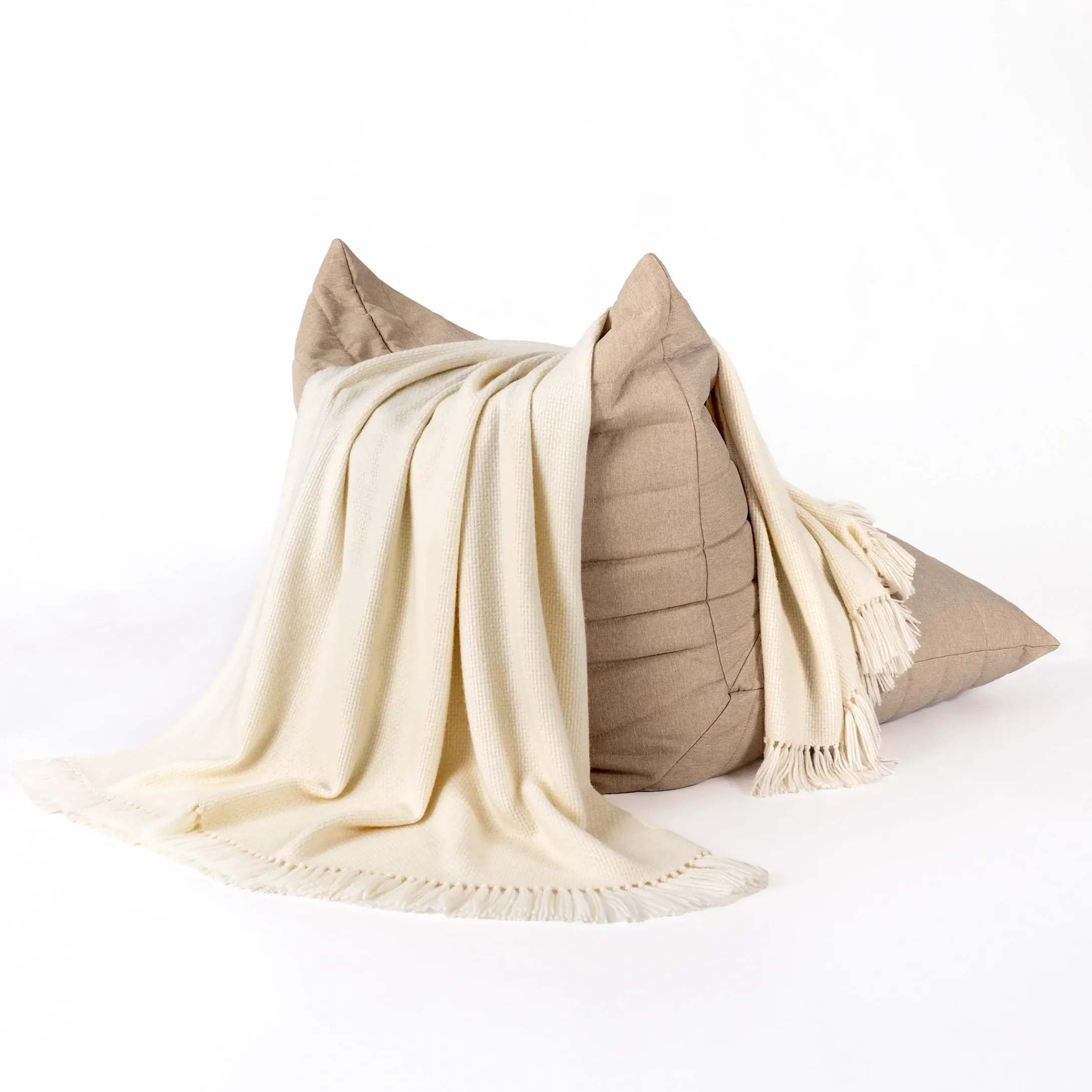 Alpaca+Wool+Blanket+in+Moon+4.webp