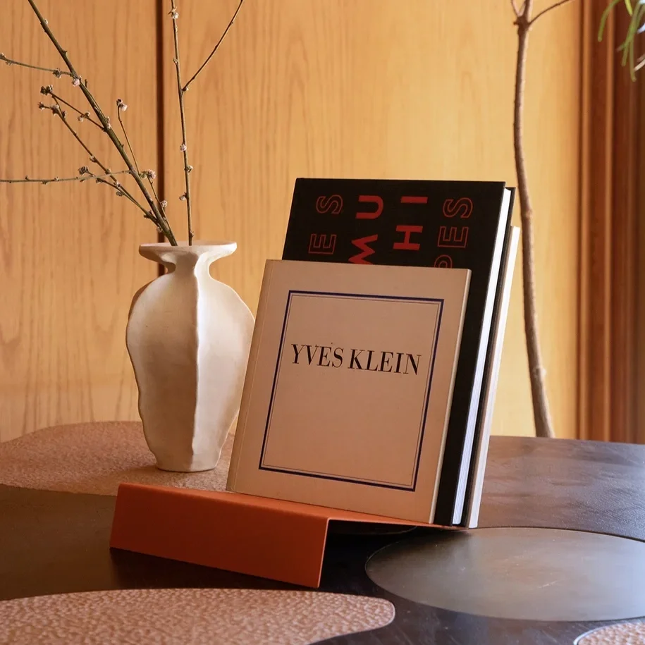 upton-burnt-orange-2.webp