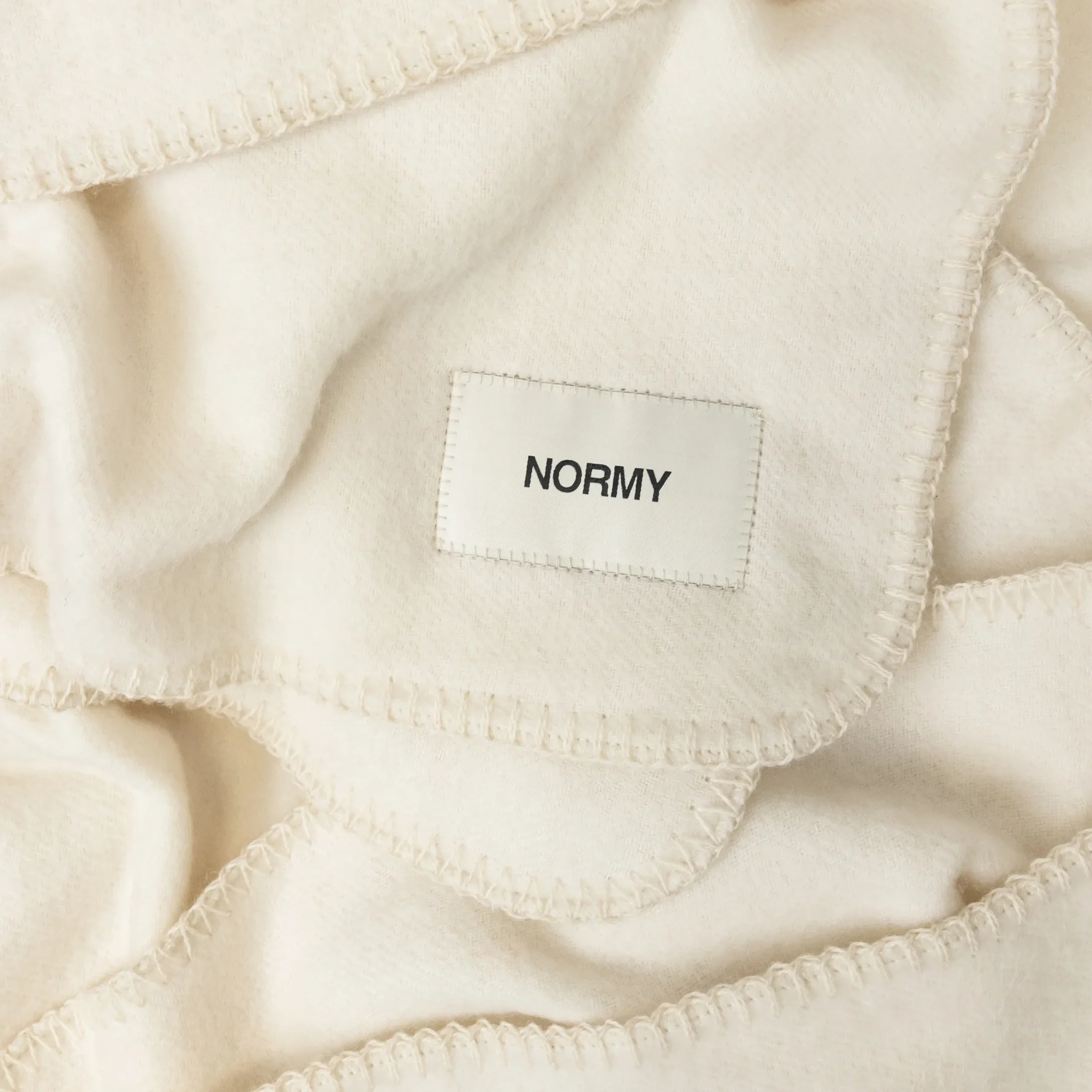 normy-marino-moon-2.webp