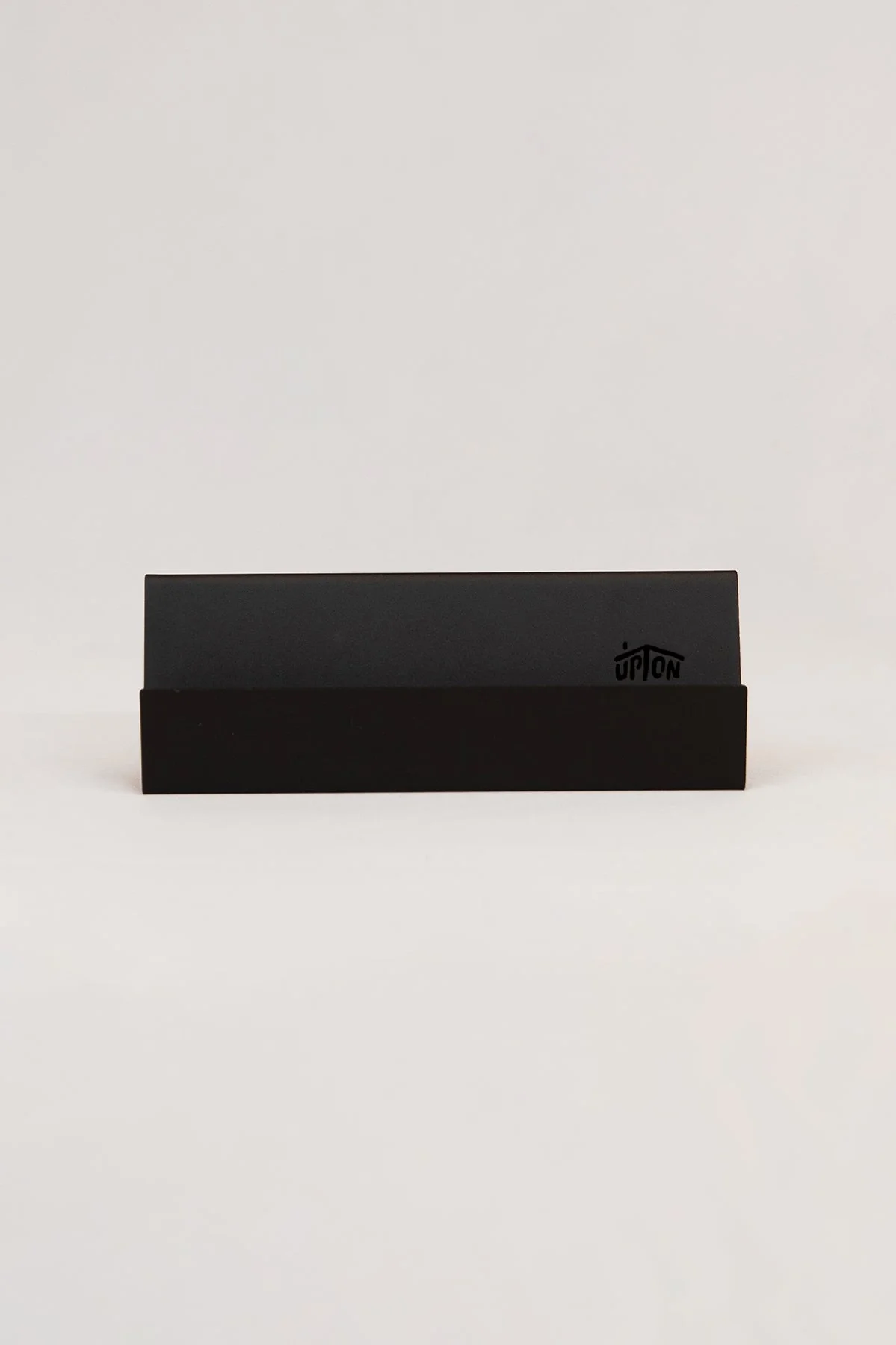 black4.webp