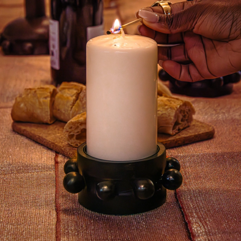 Kaiba Candle Holder 4.png