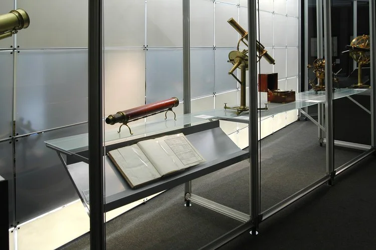 vitrine+central+1.jpg