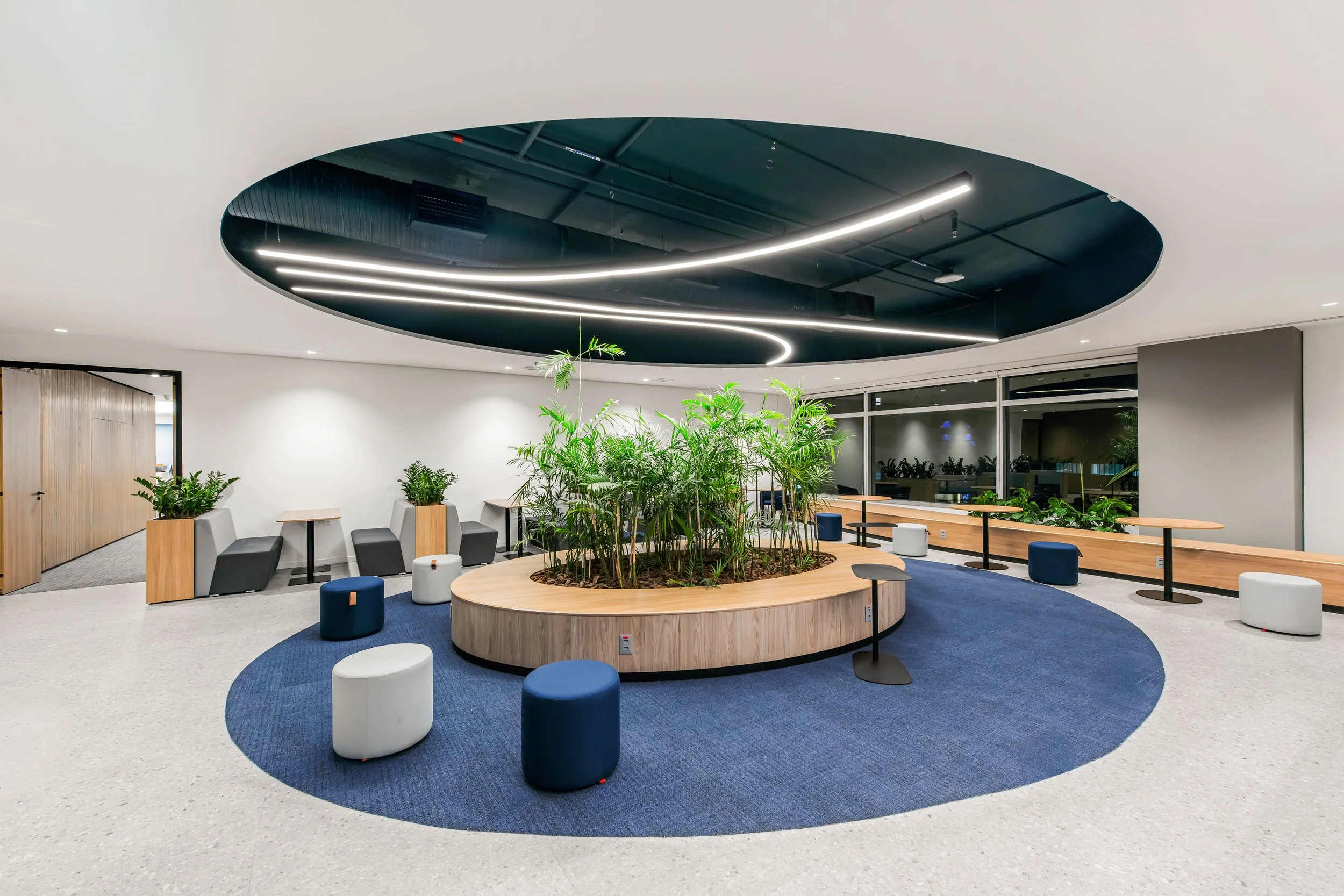 Axia Energia - São Paulo, SP
Lighting Design @francoberriel_ld
Arquitetura @athiewohnrath

Fotos @andrestefano
