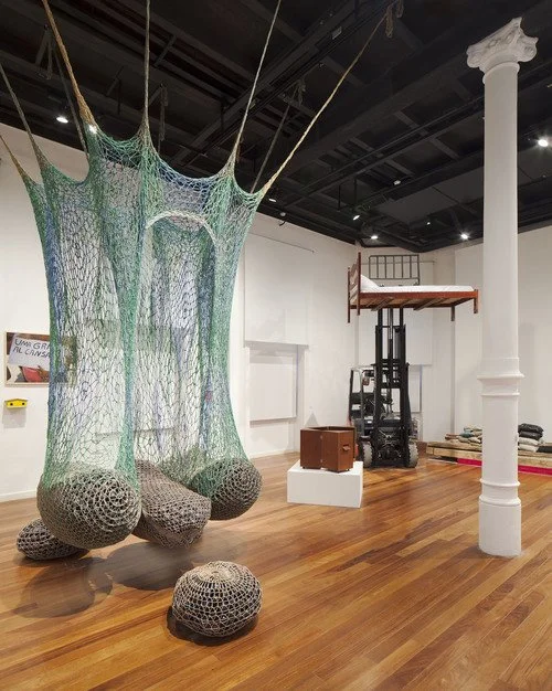 Exposições temporárias.