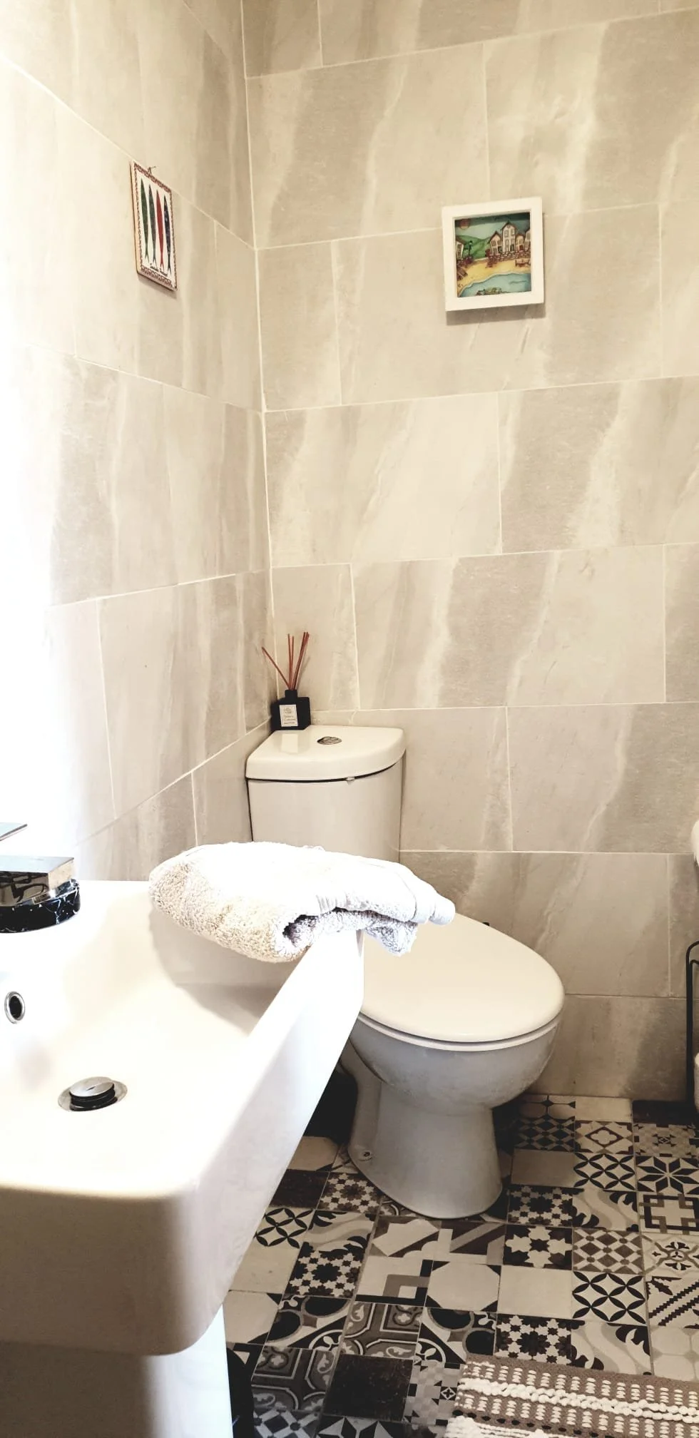 shower room - Copy.jpeg