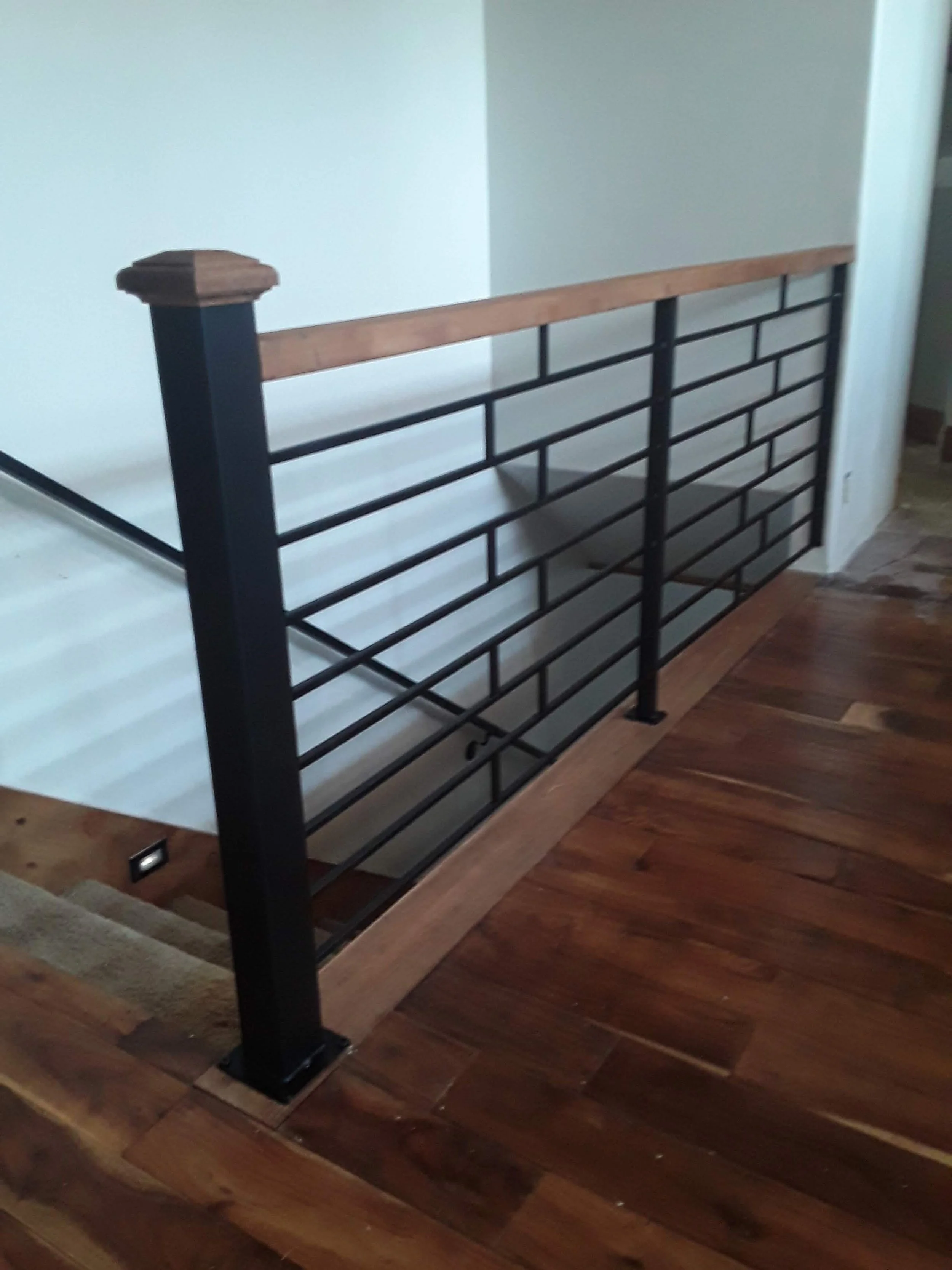 Custom-Steel-Wood-MixedMedia-Handrail-Welding-Simple-Modern-Horizontal-Landing-SLC-UT-1.jpg