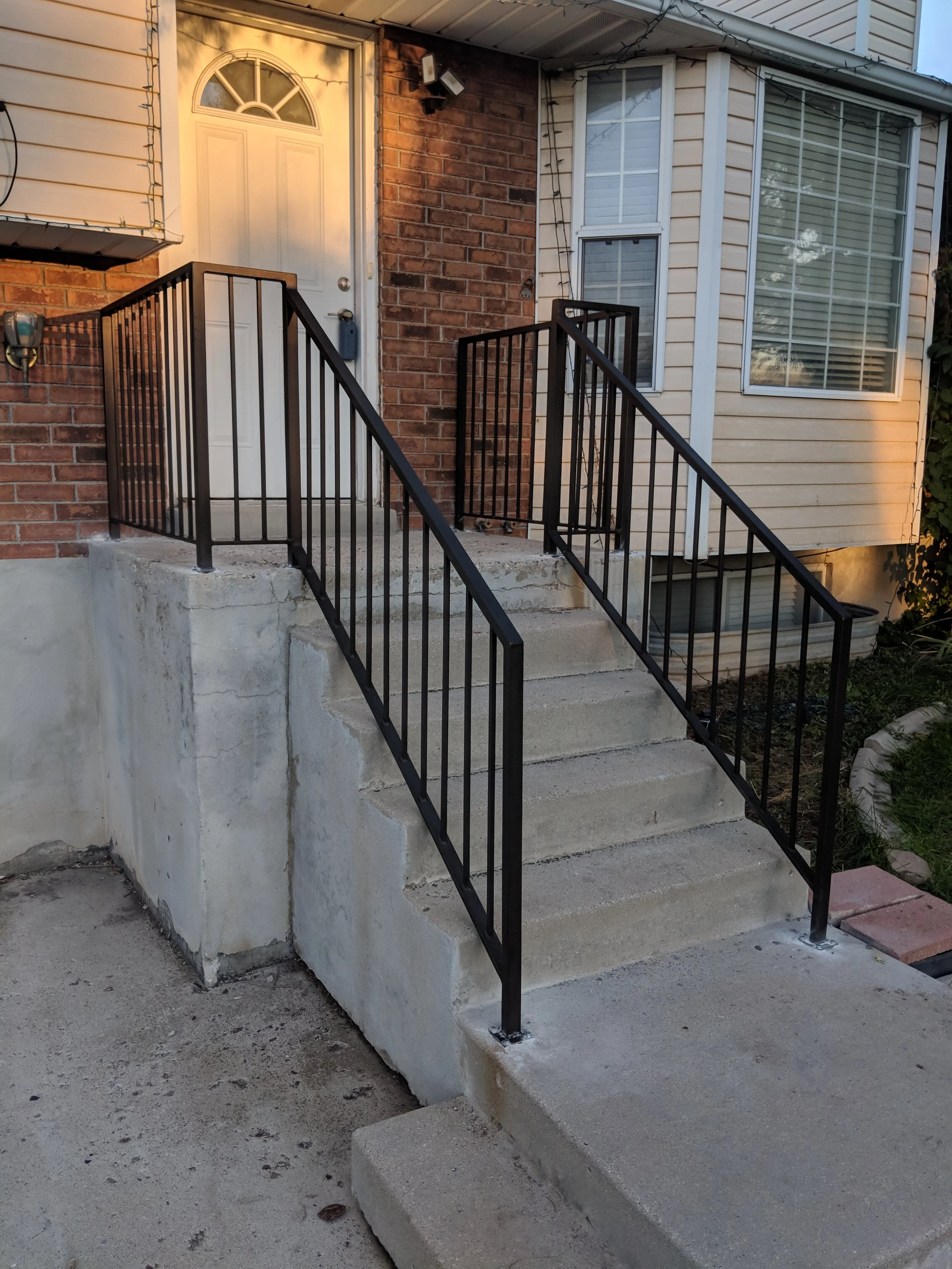 Custom-Steel-Handrail-Exterior-Thin-Simple-Flat-Modern-Vertical-Welding-Lehi-UT-01.jpg