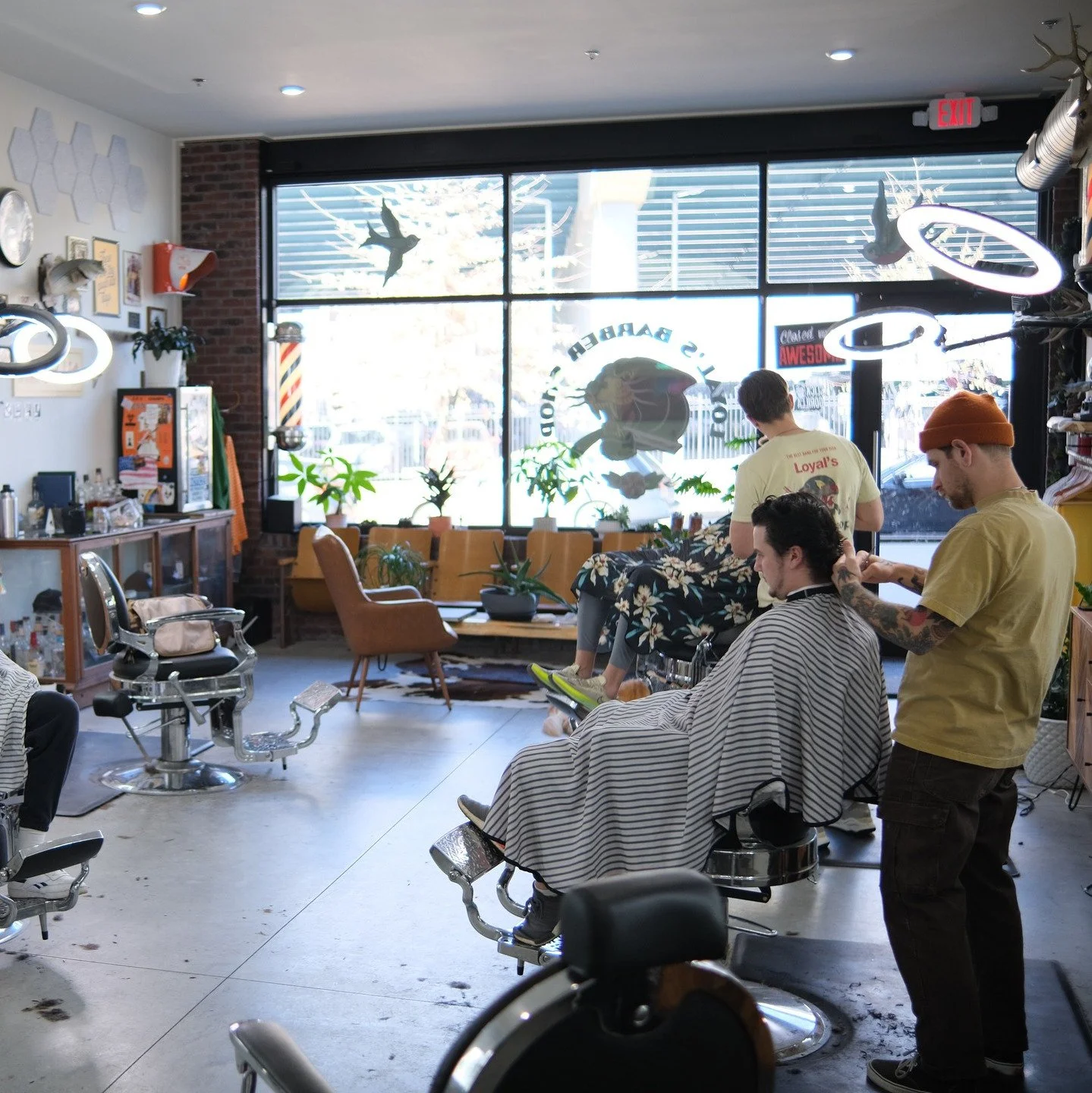 Best Coffee Shops Near Barber Shops in Knoxville (Grab a Coffee Before or After Your Cut)