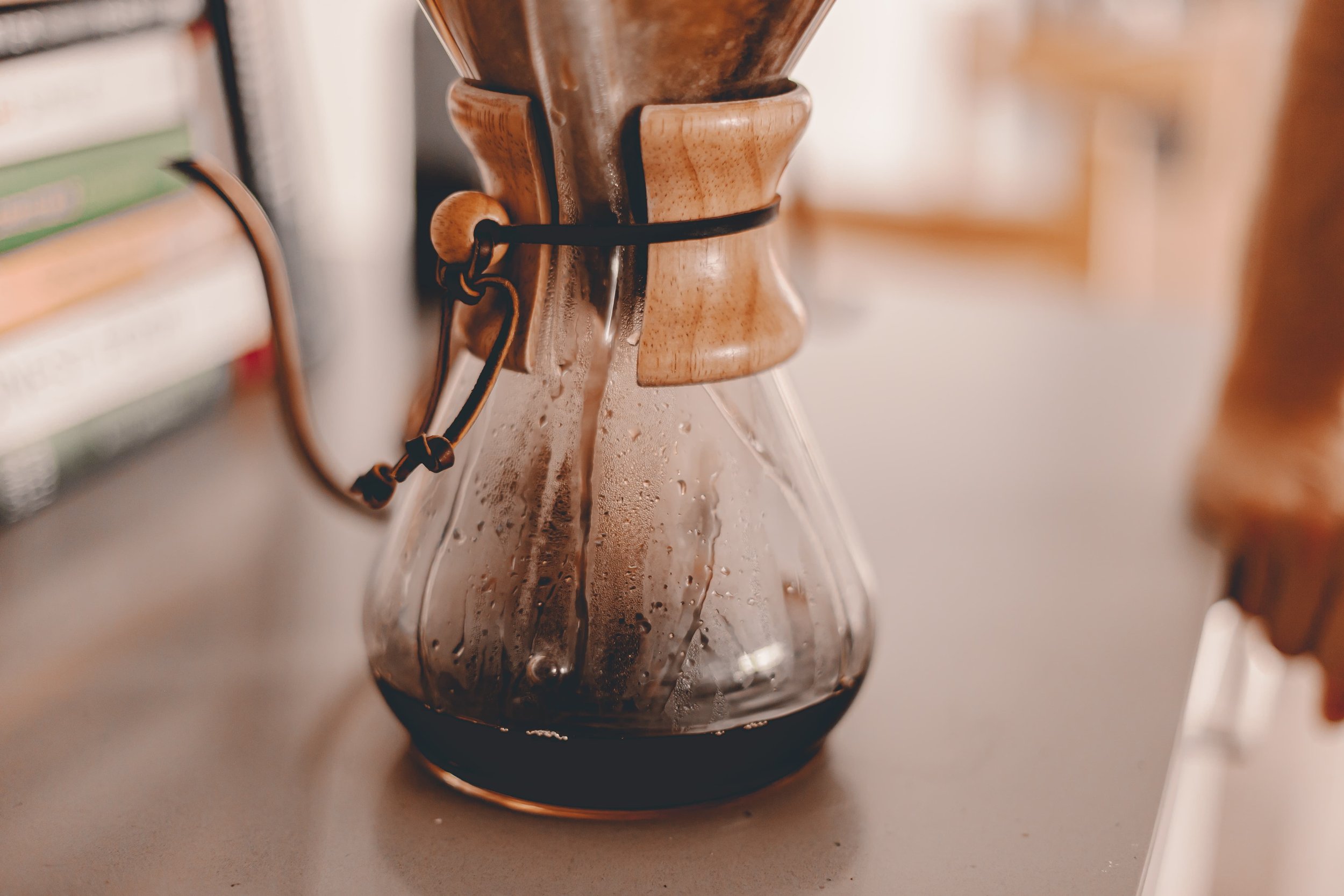 Chemex Brew Guide: How to Brew Coffee Using a Chemex