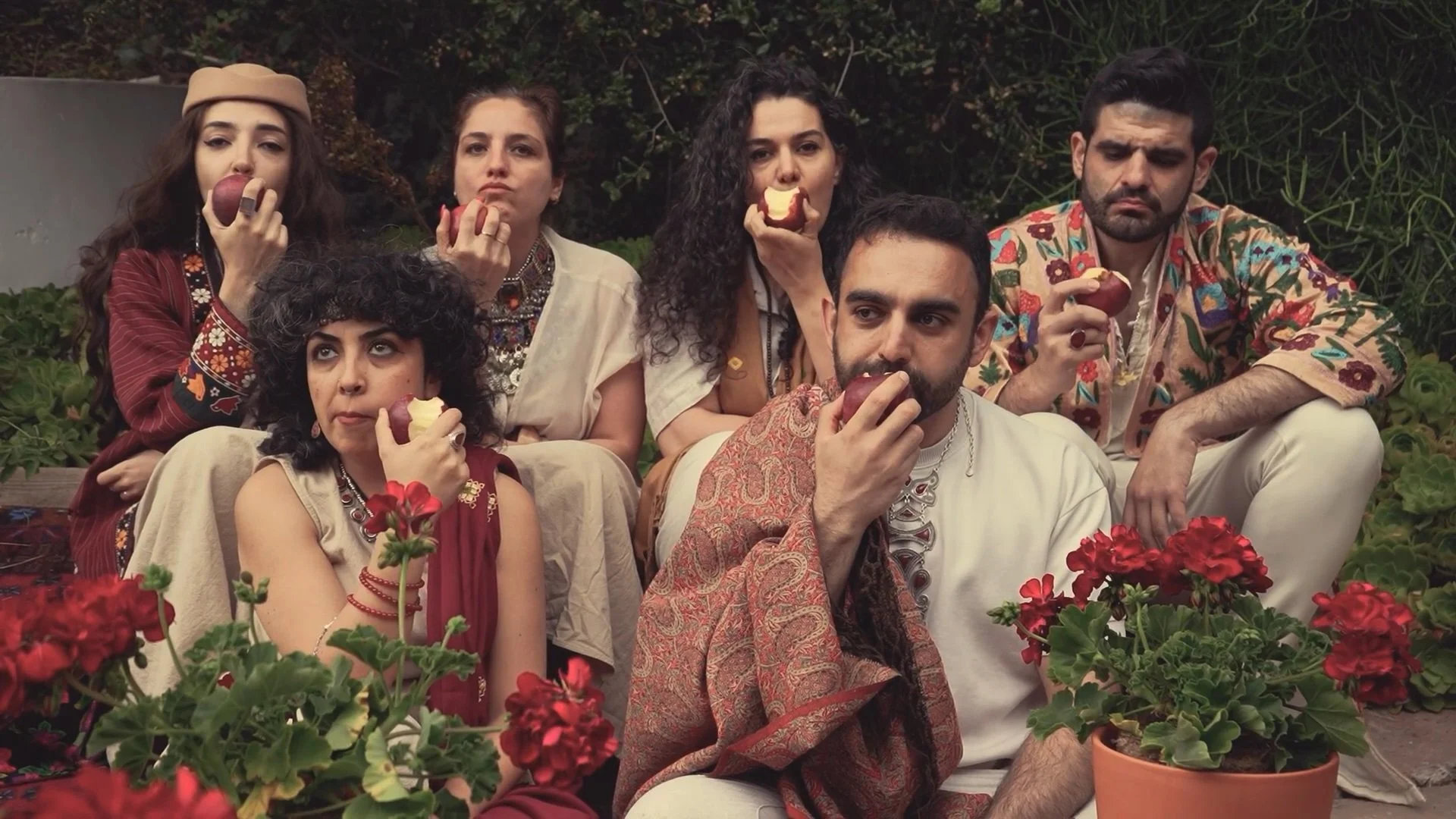 BREATHE THE SUN_APPLES_VIDEO STILL.jpg