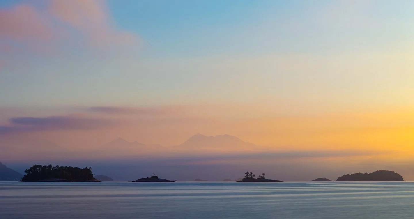Primeira luz em Angra