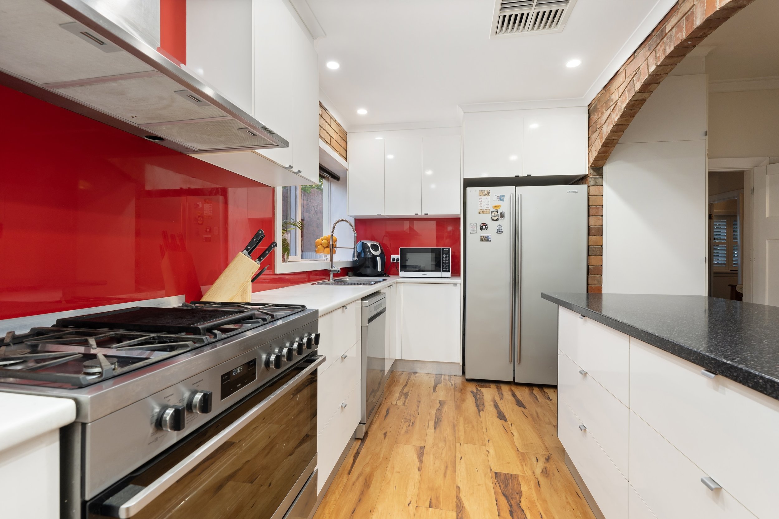 454 Bellevue St-North Albury-08935.jpg