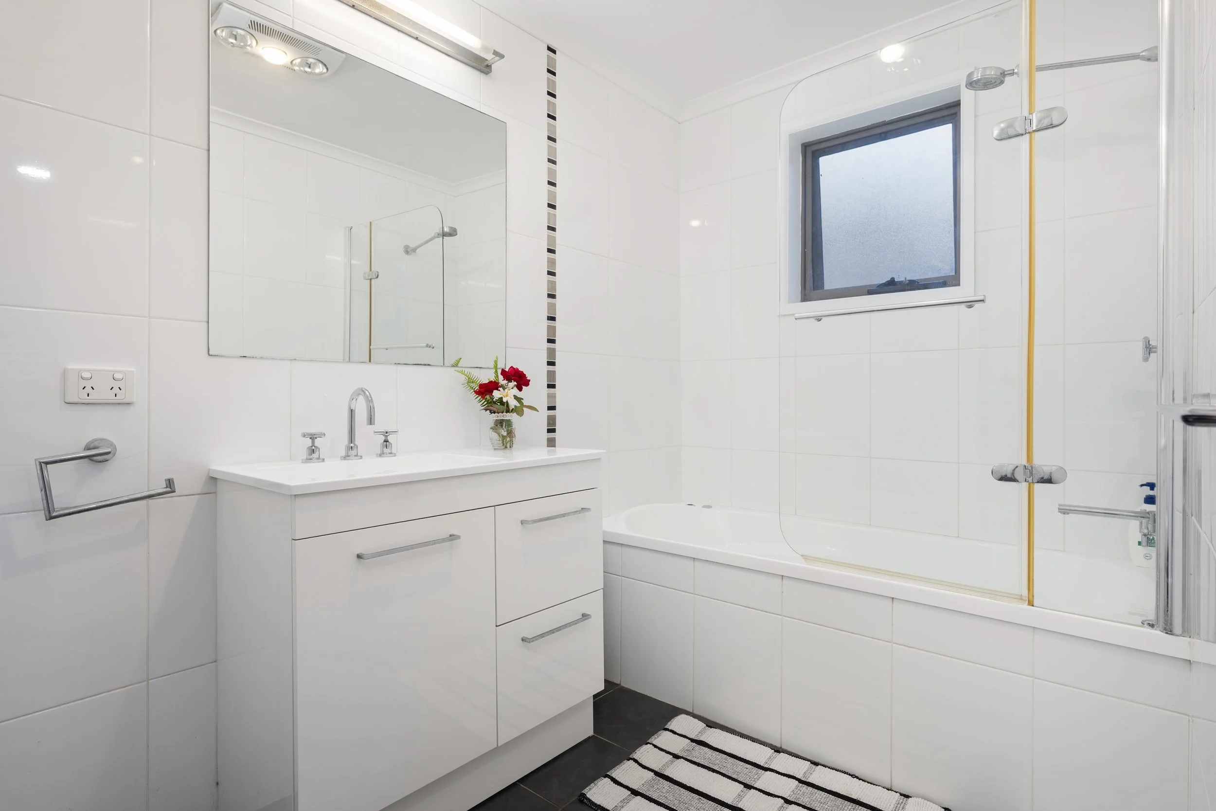 454 Bellevue St-North Albury-2-16.jpg