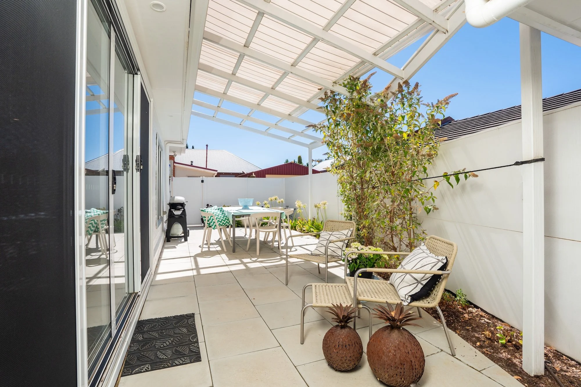 1-616 Stanley St-Albury-01752.jpg