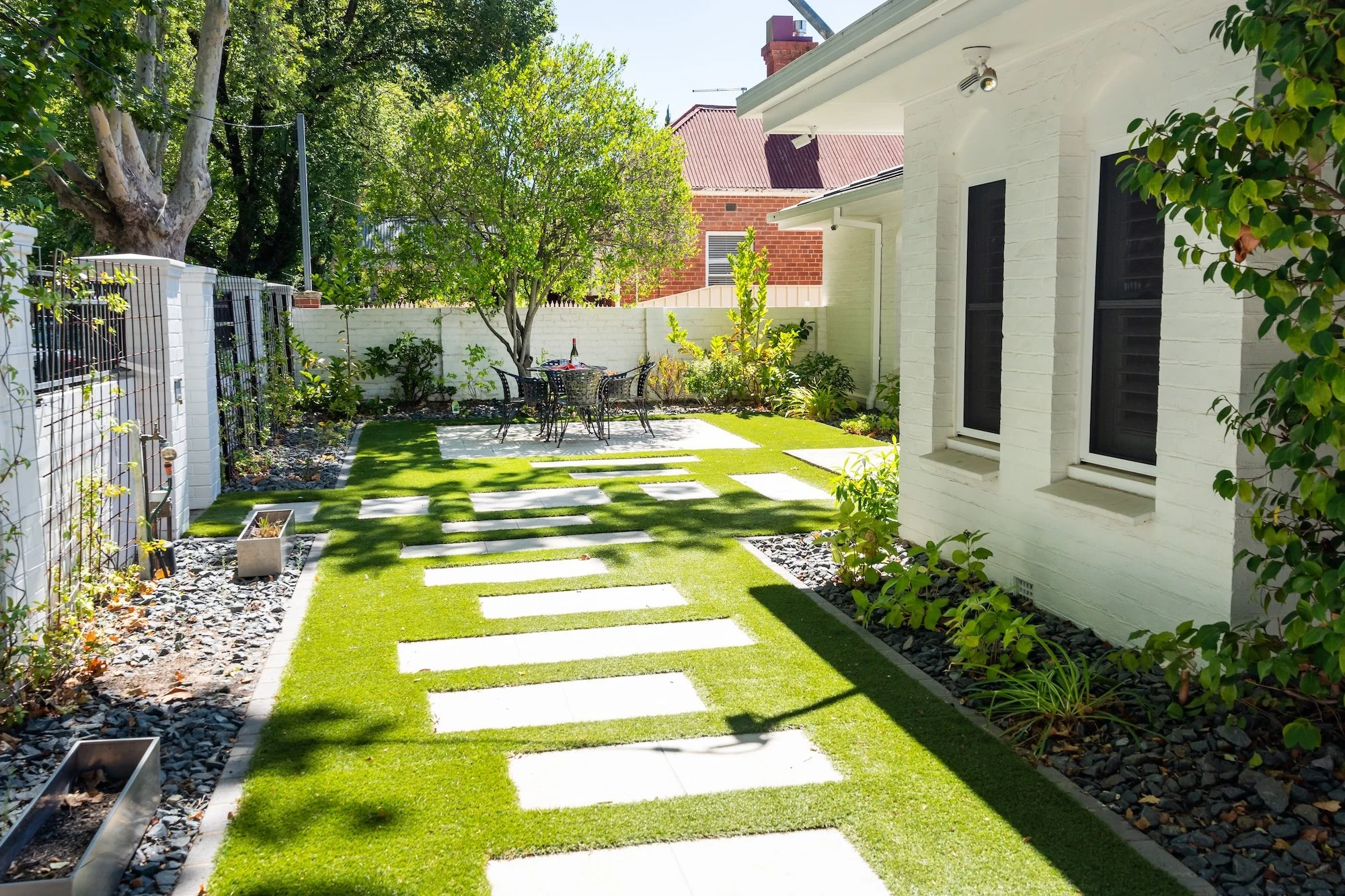 1-616 Stanley St-Albury-01812.jpg