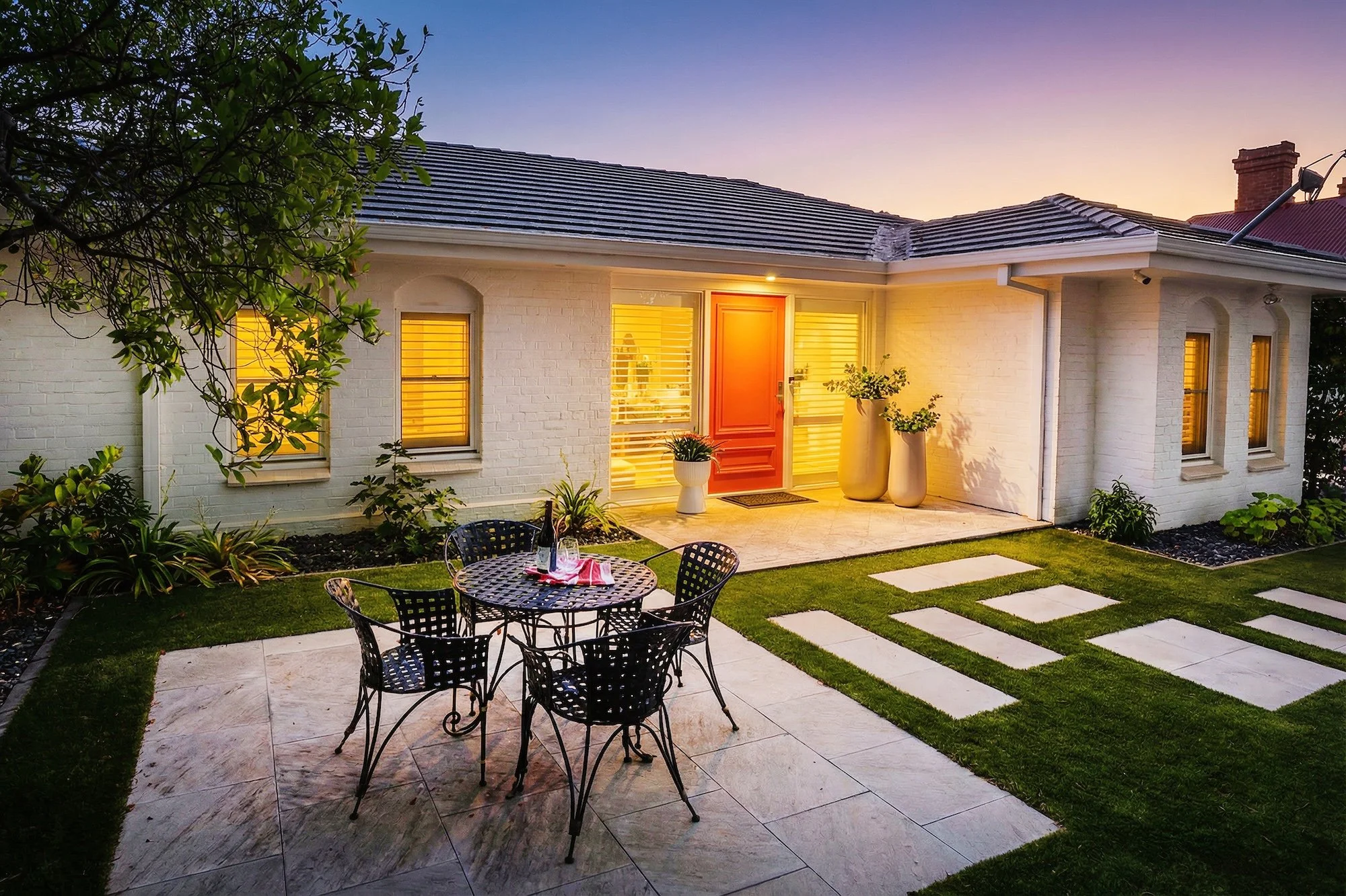 1-616 Stanley St-Albury-01816.jpg