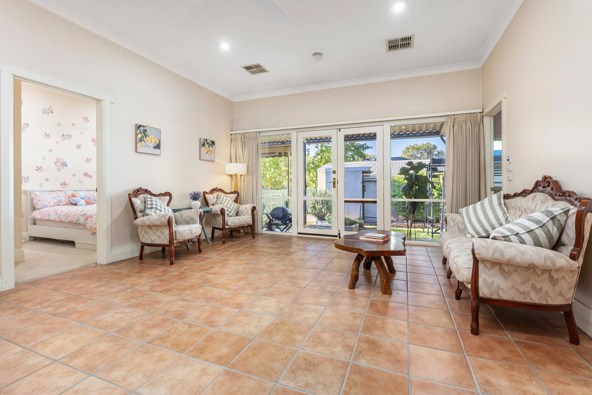 434 North St-North Albury-04042.jpg