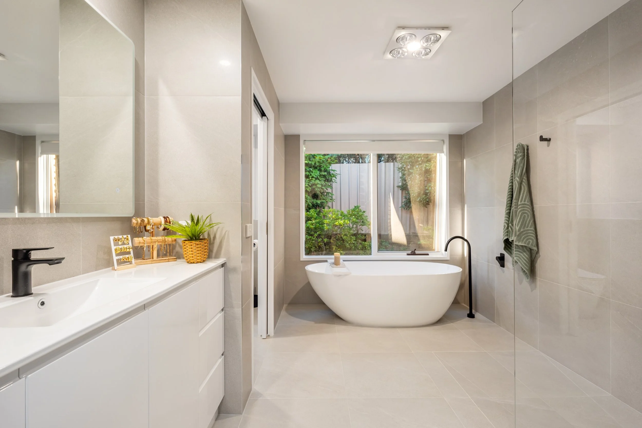 40 Warrenlee Dr-West Albury-03132.jpg