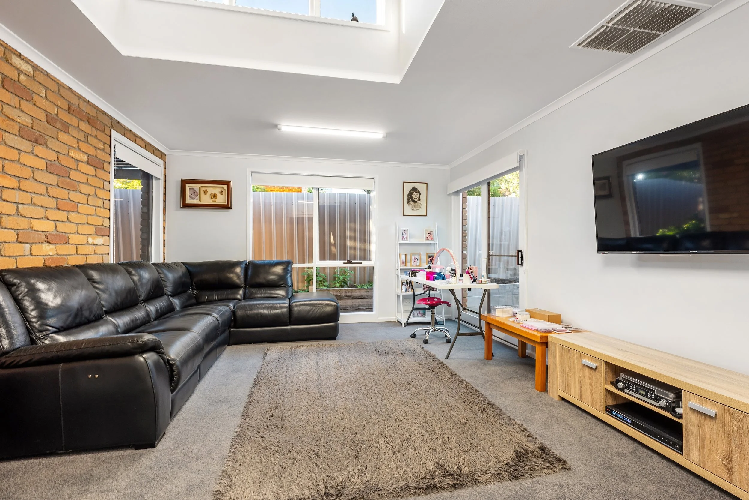 40 Warrenlee Dr-West Albury-03118.jpg