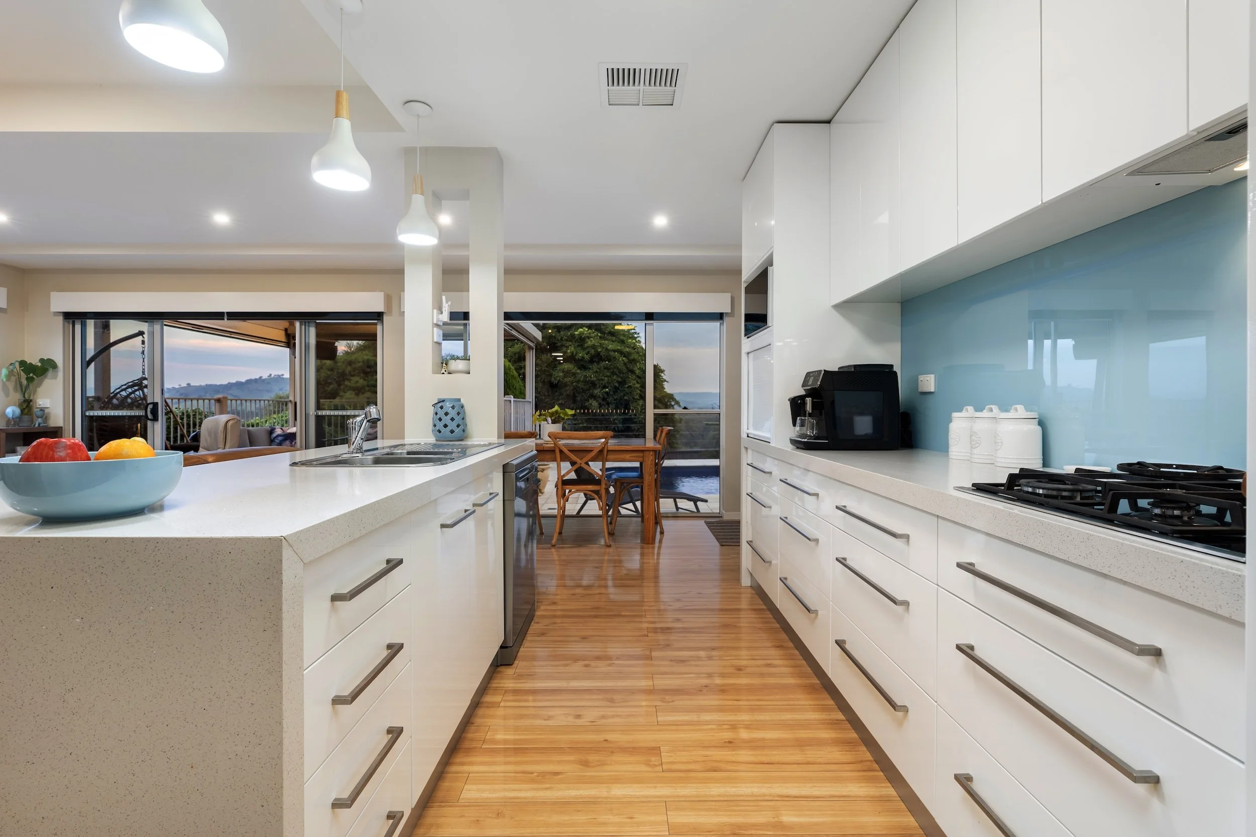 281 Bimbadeen Av-East Albury-00576.jpg