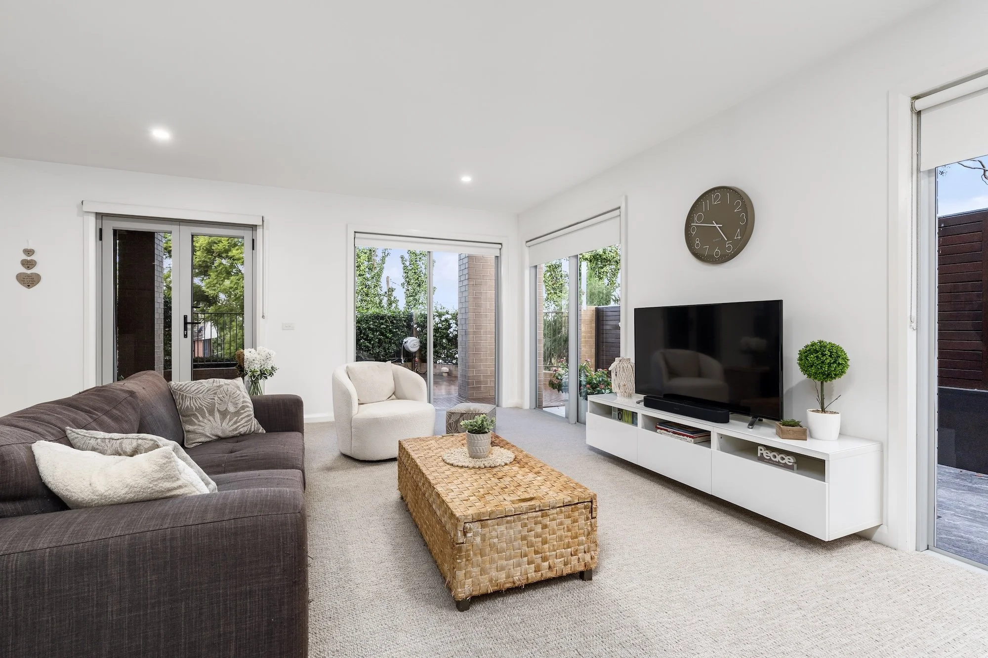 1-757 Peel St-Albury-00172.jpg