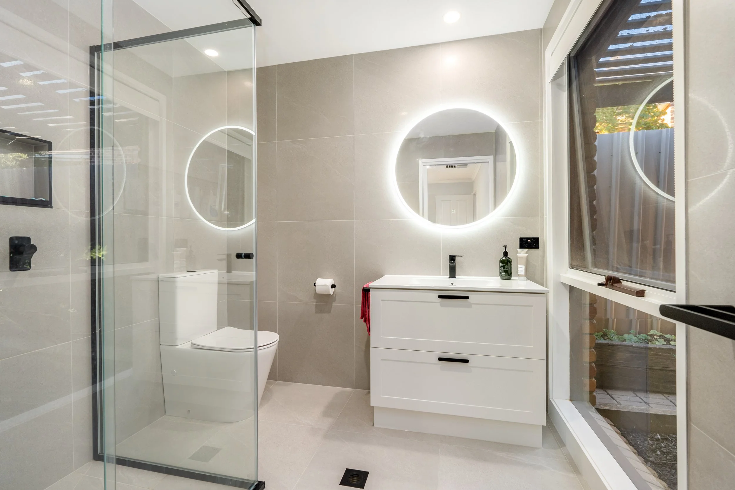 40 Warrenlee Dr-West Albury-03096.jpg