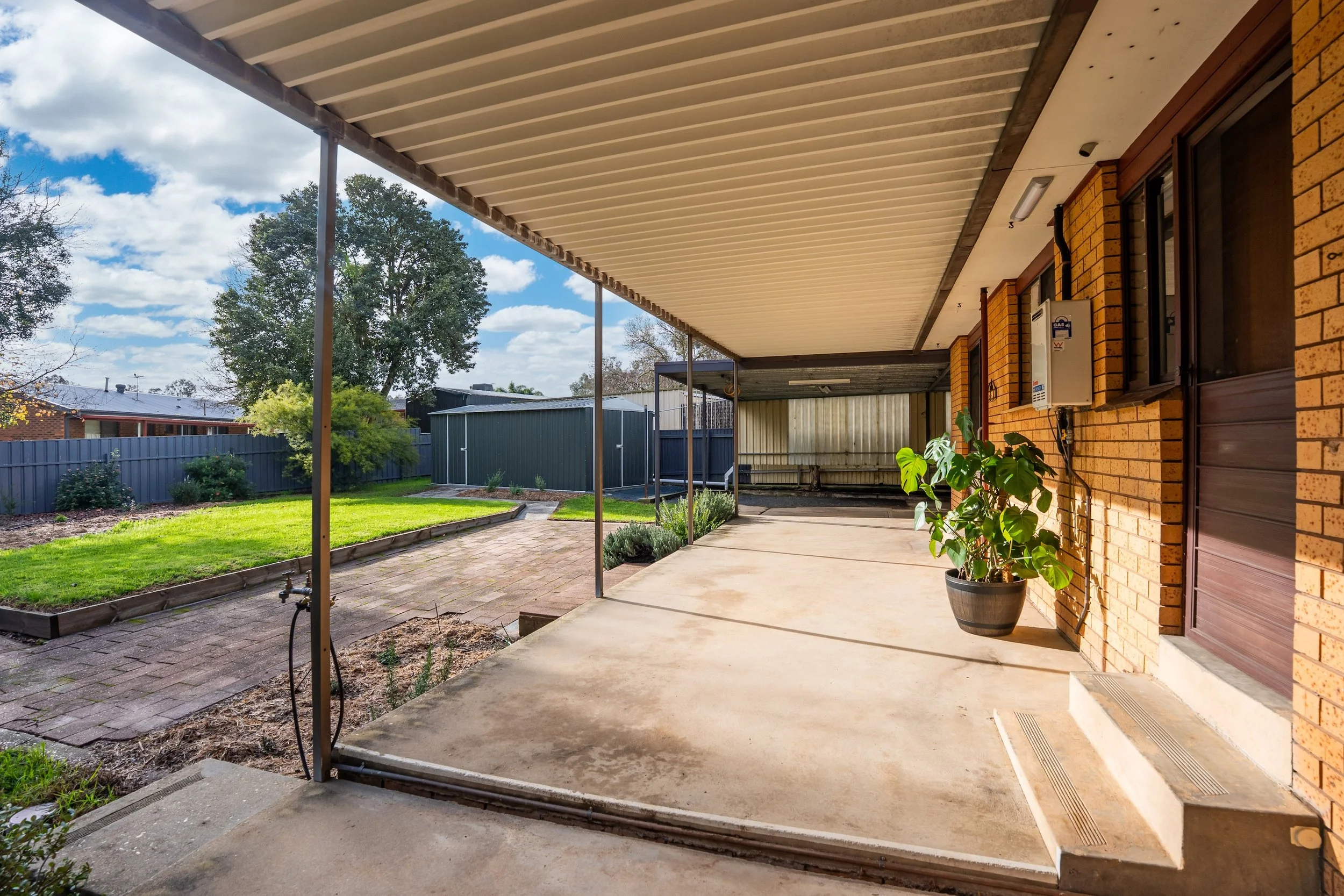 26 Yellow Gum Way-Thurgoona-10.jpg