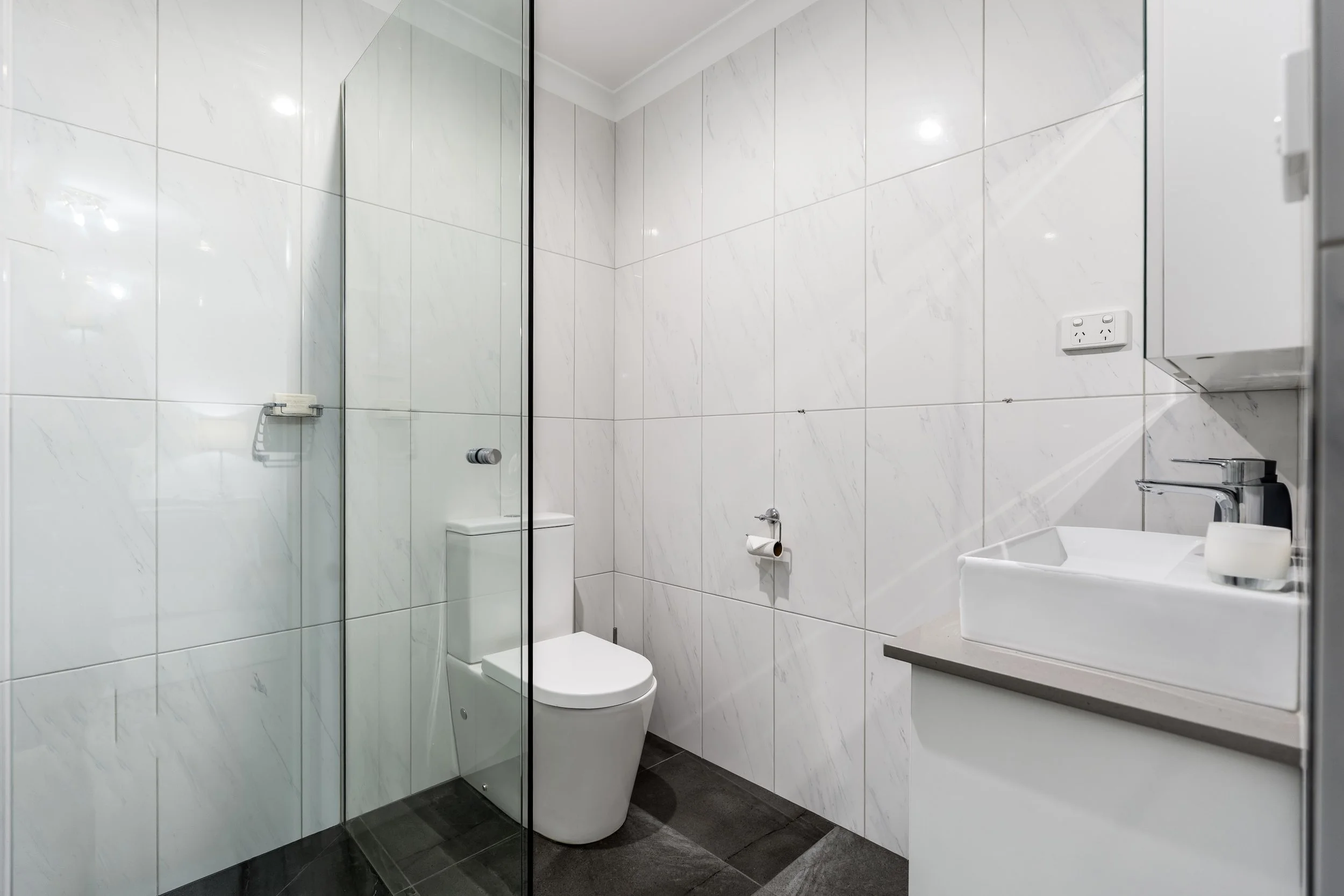 32 Janette Ct-Lavington-00175.jpg