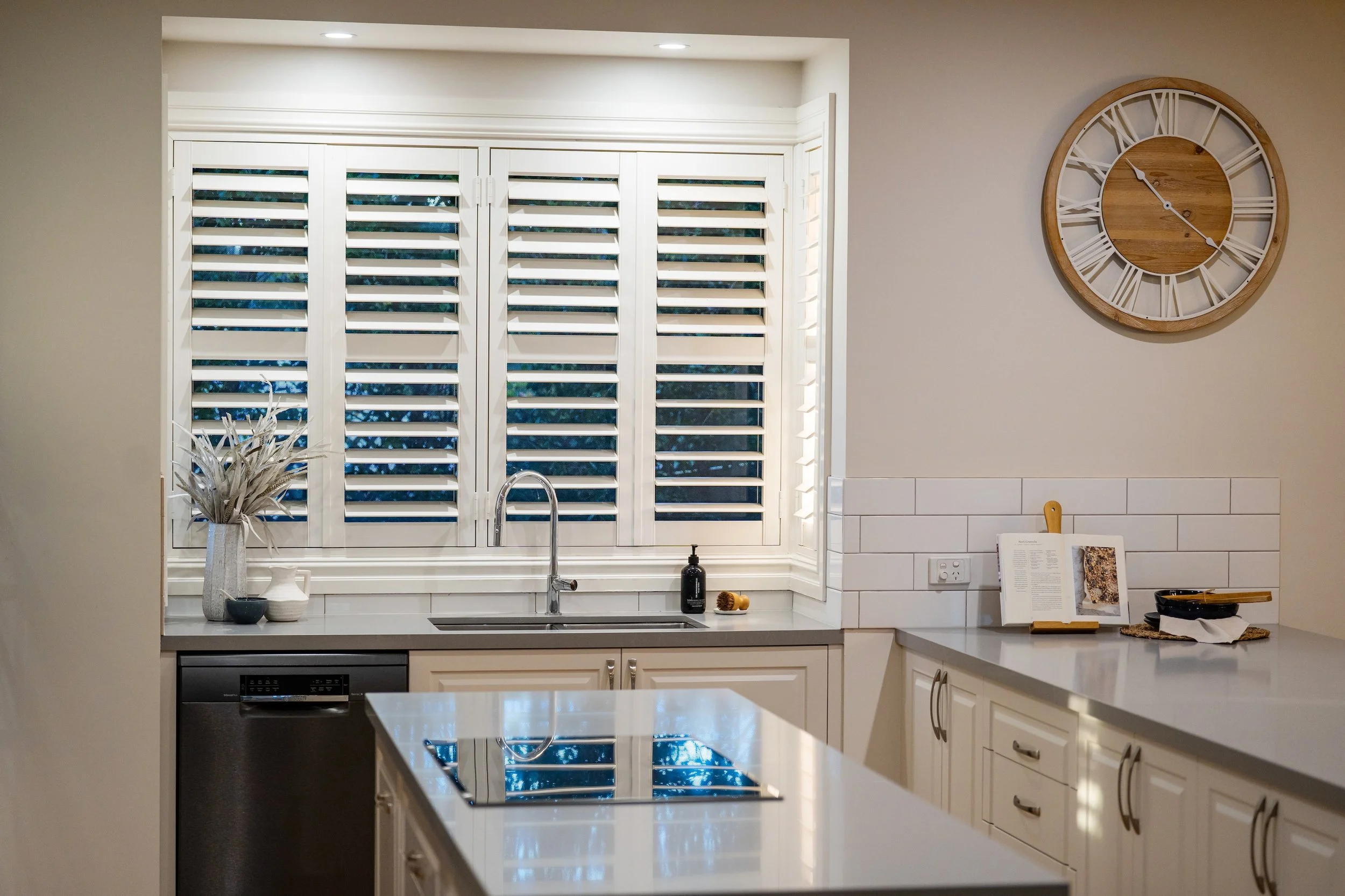 32 Janette Ct-Lavington-09914.jpg