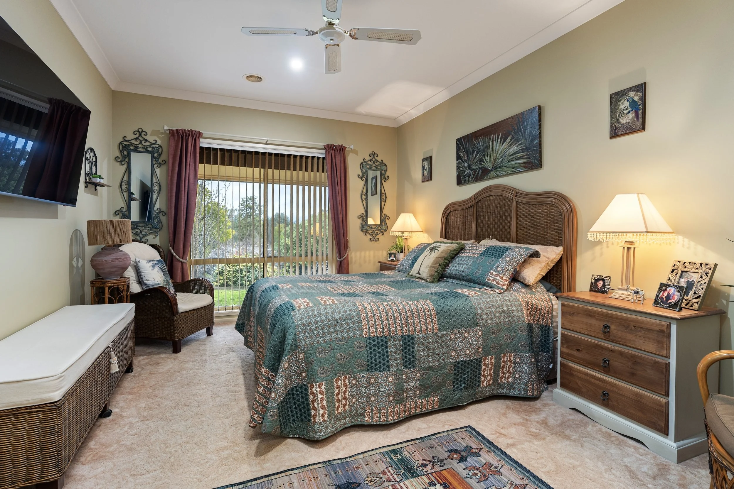 54 Southern View Dr-West Albury-04820.jpg