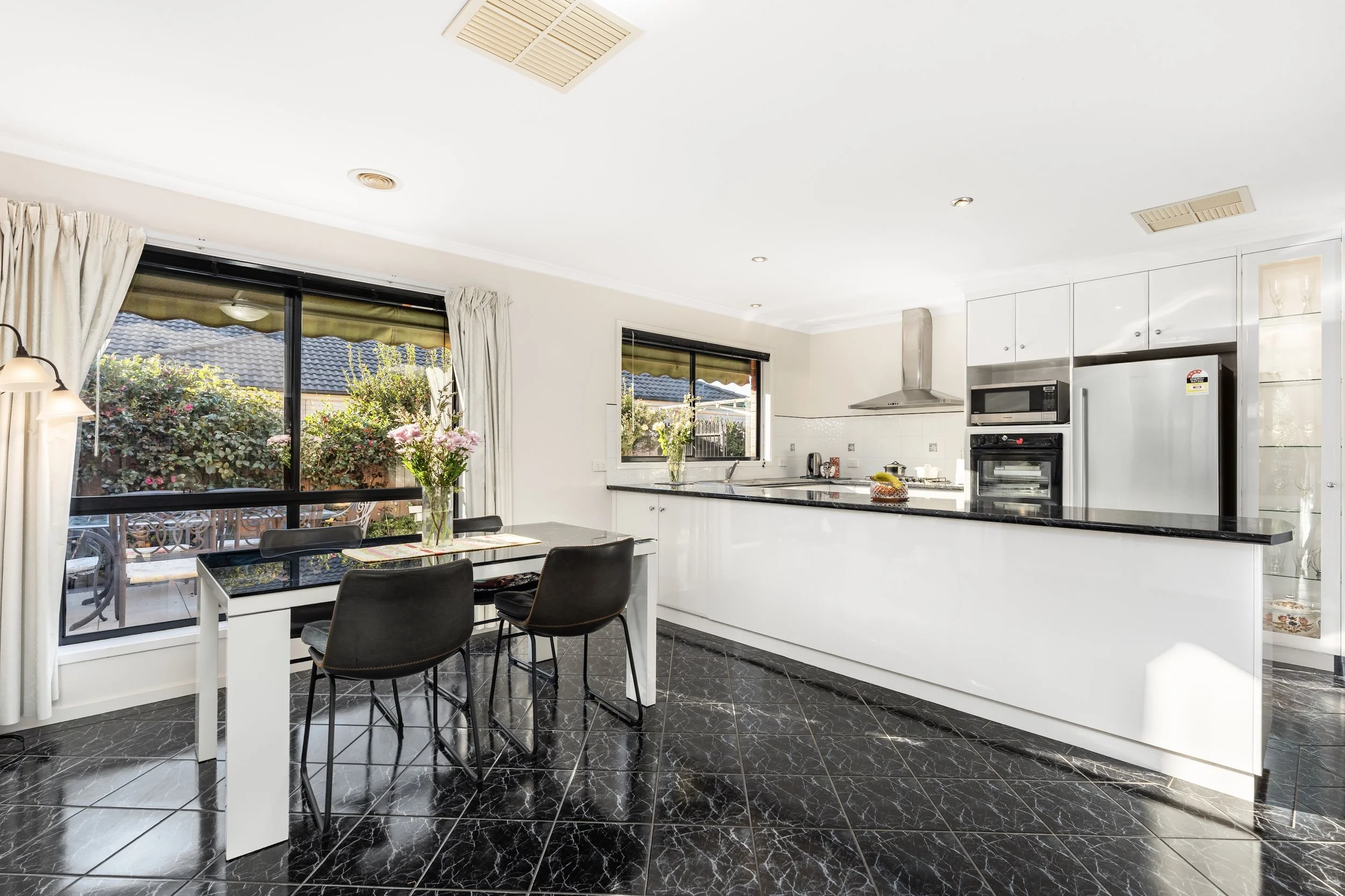 95 Mountford Cr-East Albury-00402.jpg
