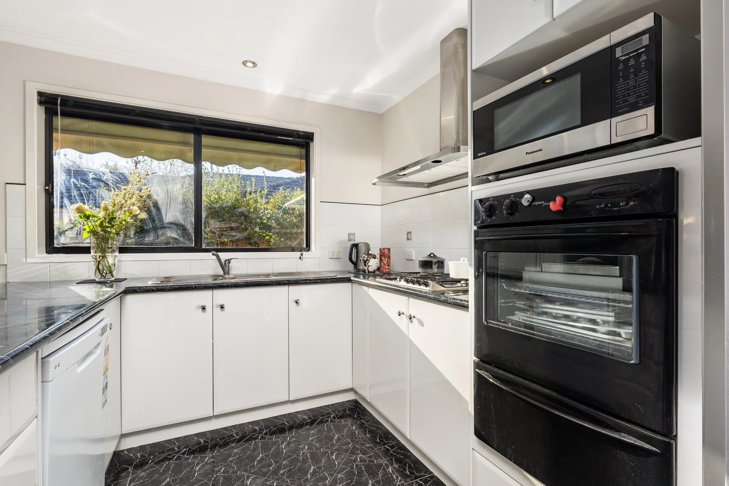 95 Mountford Cr-East Albury-00415.jpg